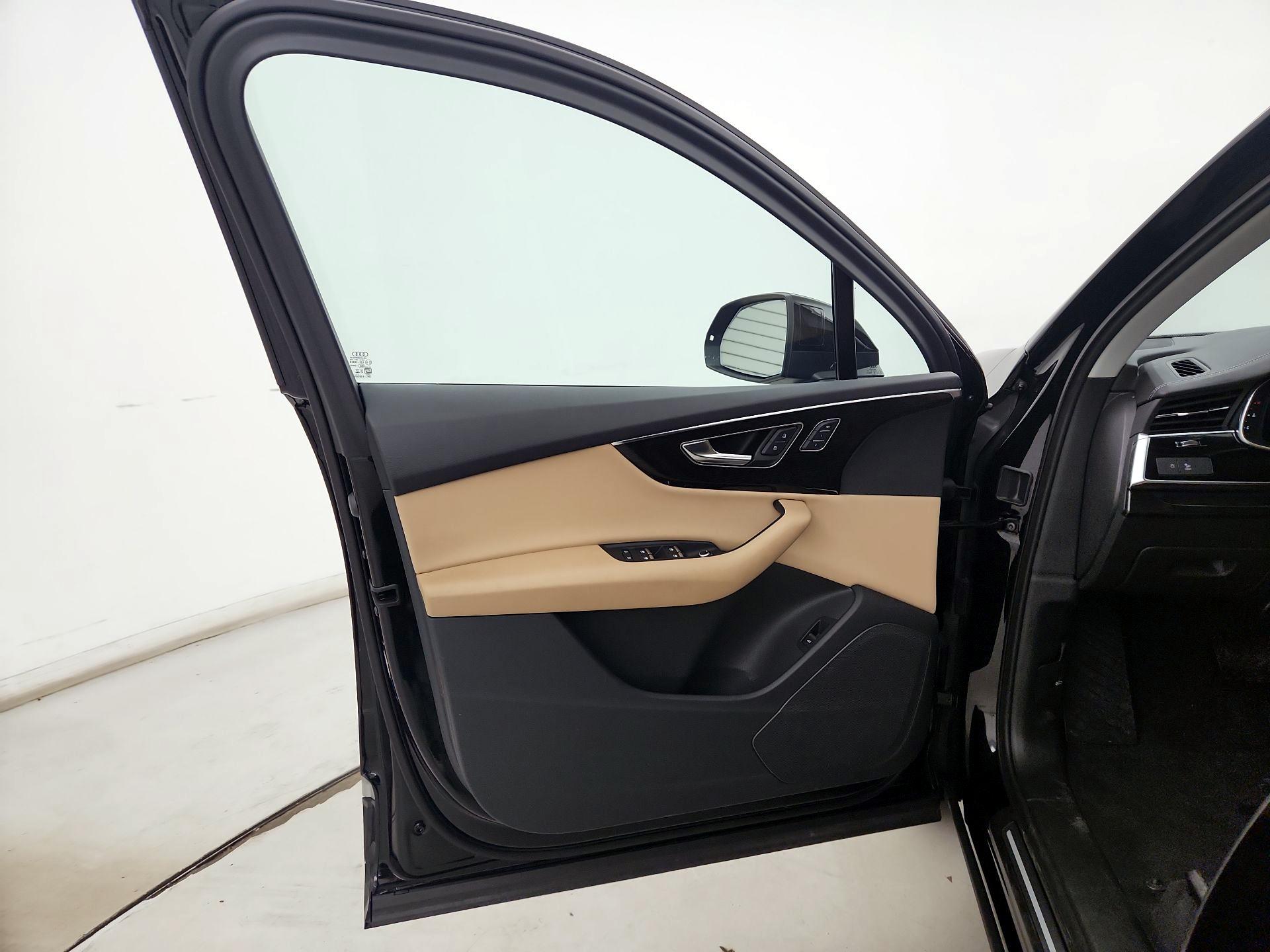 Thumbnail: 2024 Audi Q7 - 12