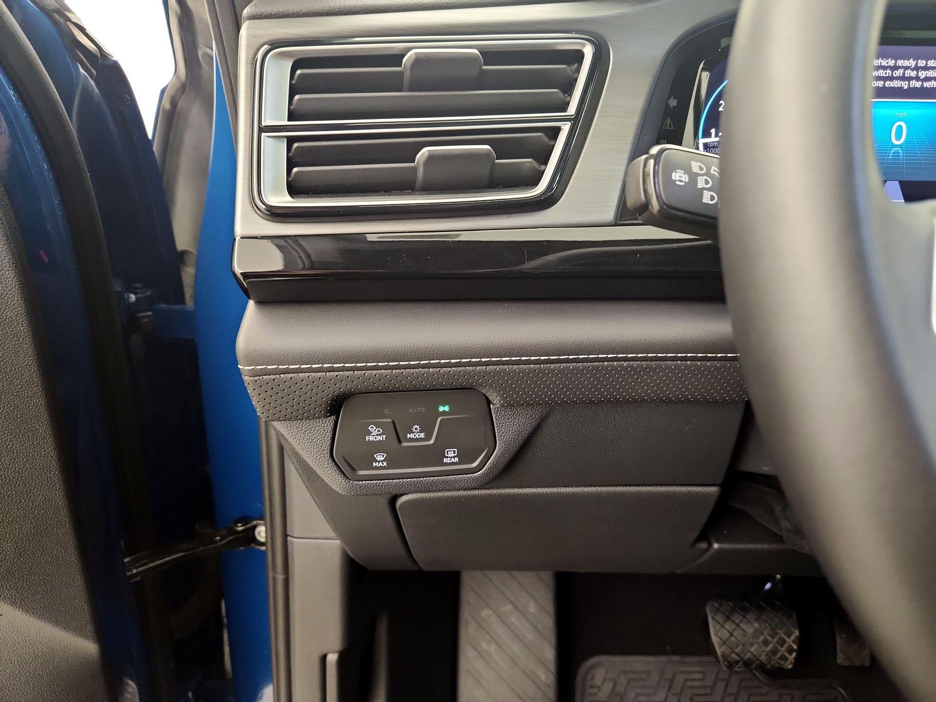 Thumbnail: 2025 Volkswagen Atlas - 13