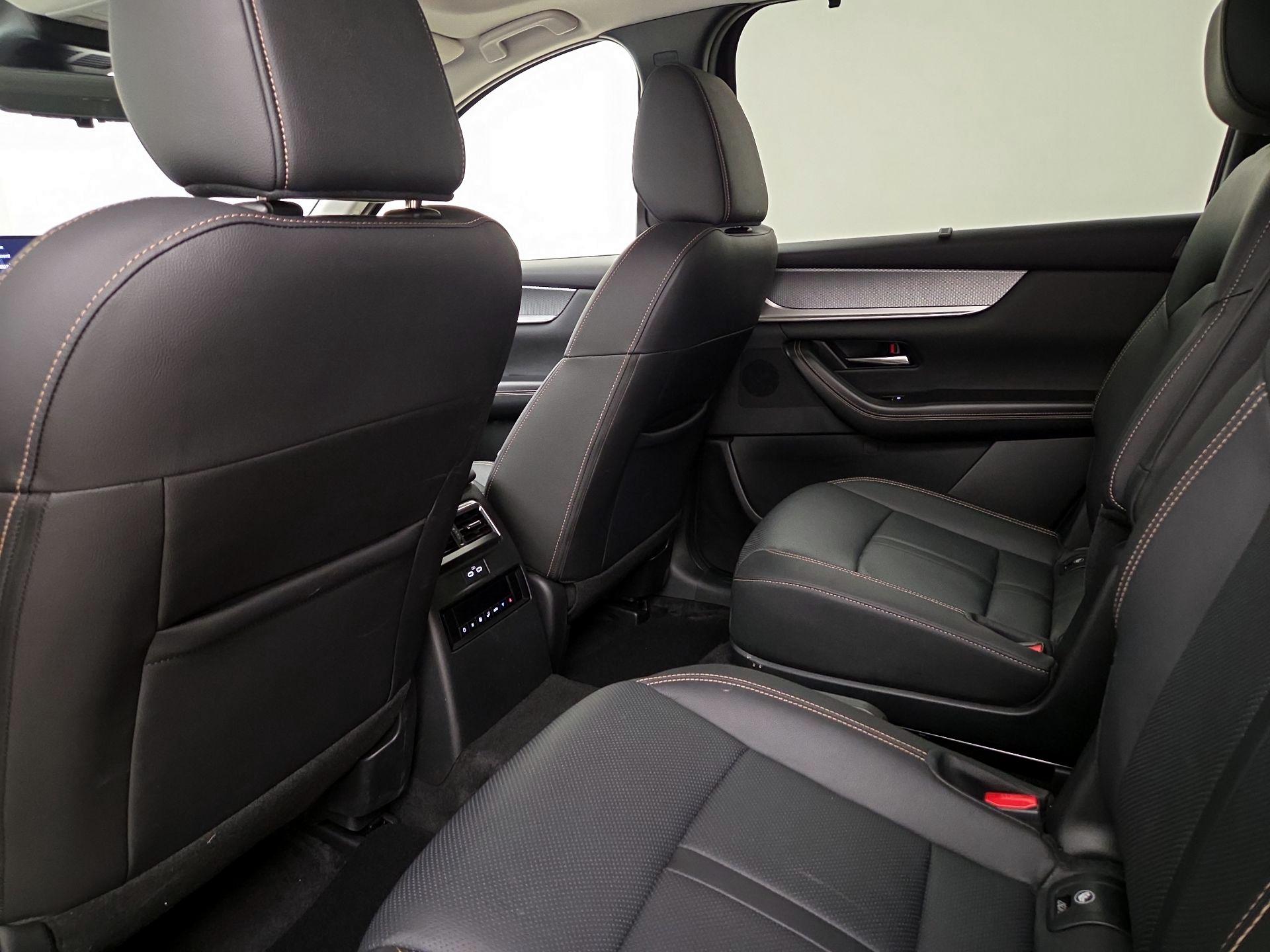 Thumbnail: 2024 Mazda CX-90 - 16