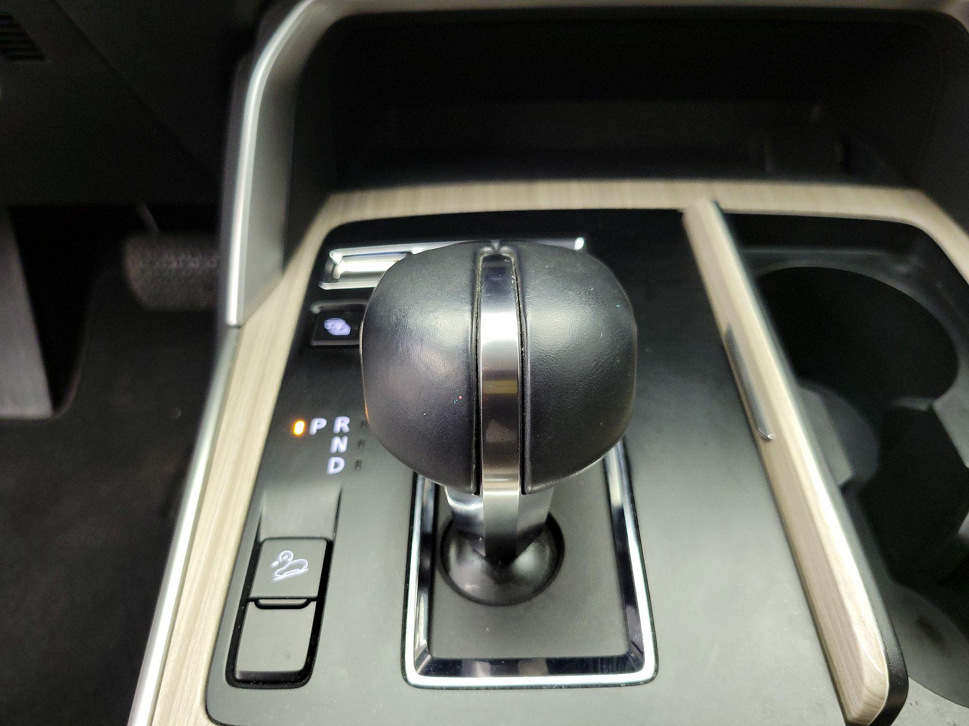 Thumbnail: 2024 Mazda CX-90 - 18