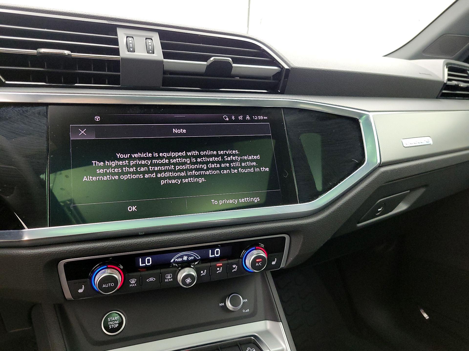 Thumbnail: 2025 Audi Q3 - 16