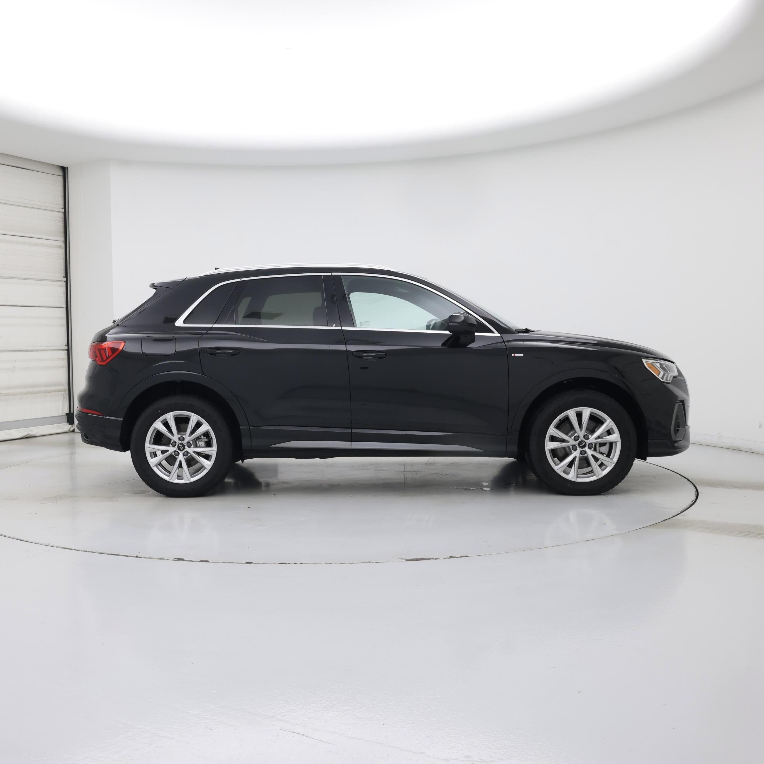 Thumbnail: 2025 Audi Q3 - 7