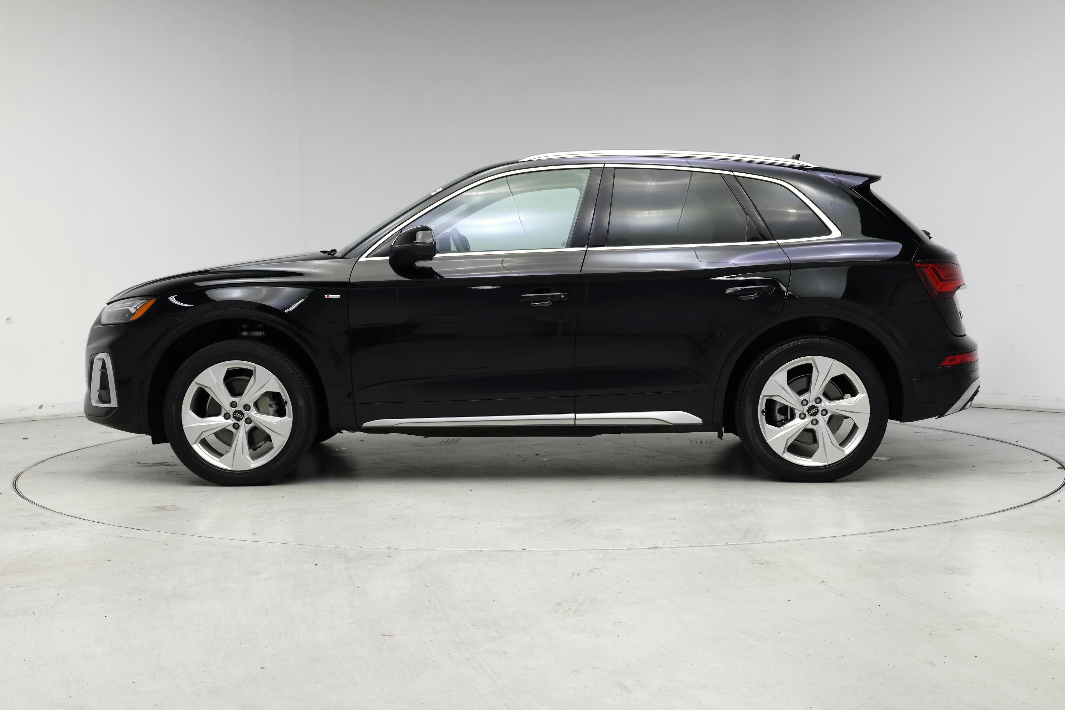 Thumbnail: 2023 Audi Q5 - 3