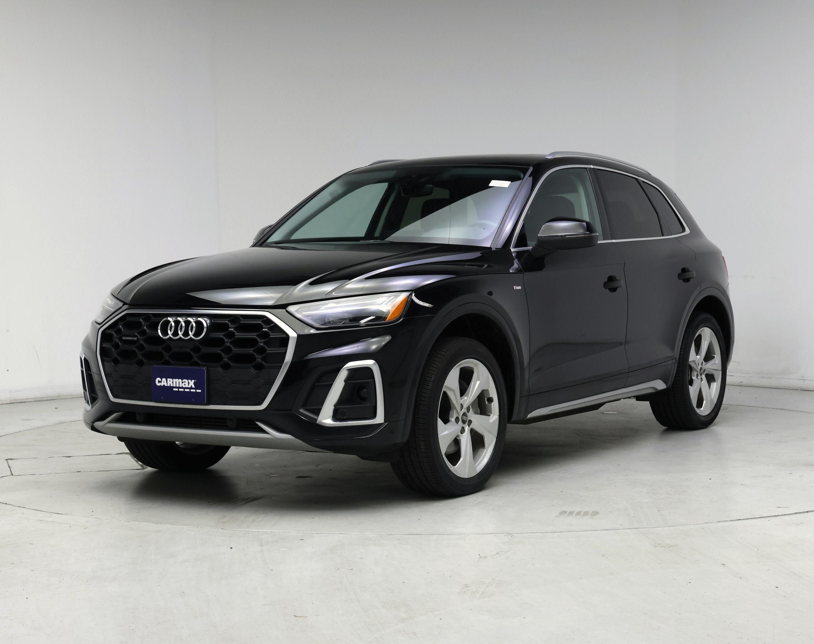 Thumbnail: 2023 Audi Q5 - 4