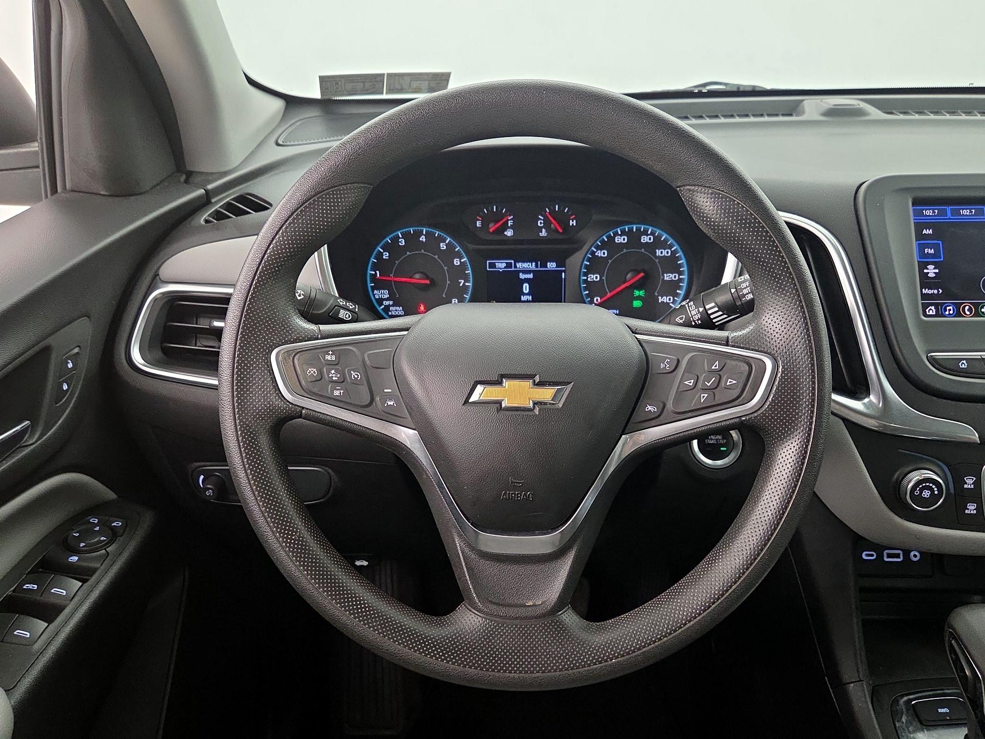 Thumbnail: 2022 Chevrolet Equinox - 10