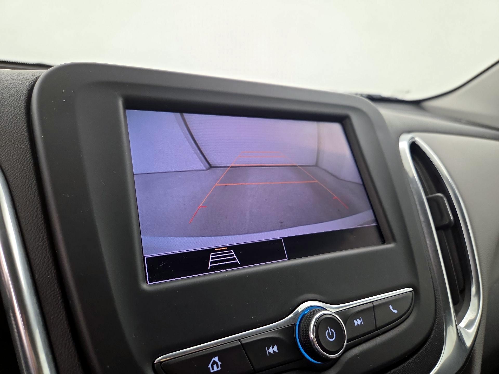 Thumbnail: 2022 Chevrolet Equinox - 14