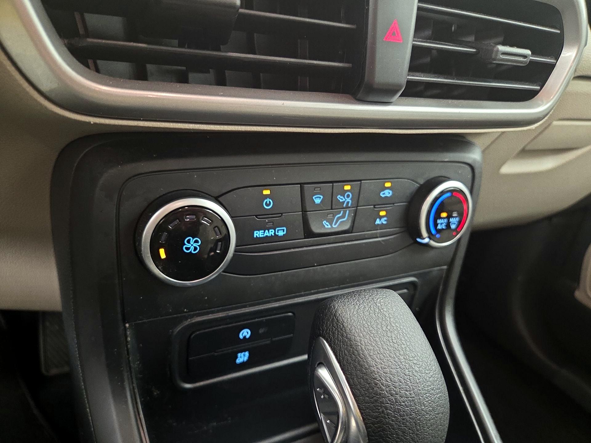 Thumbnail: 2021 Ford EcoSport - 16