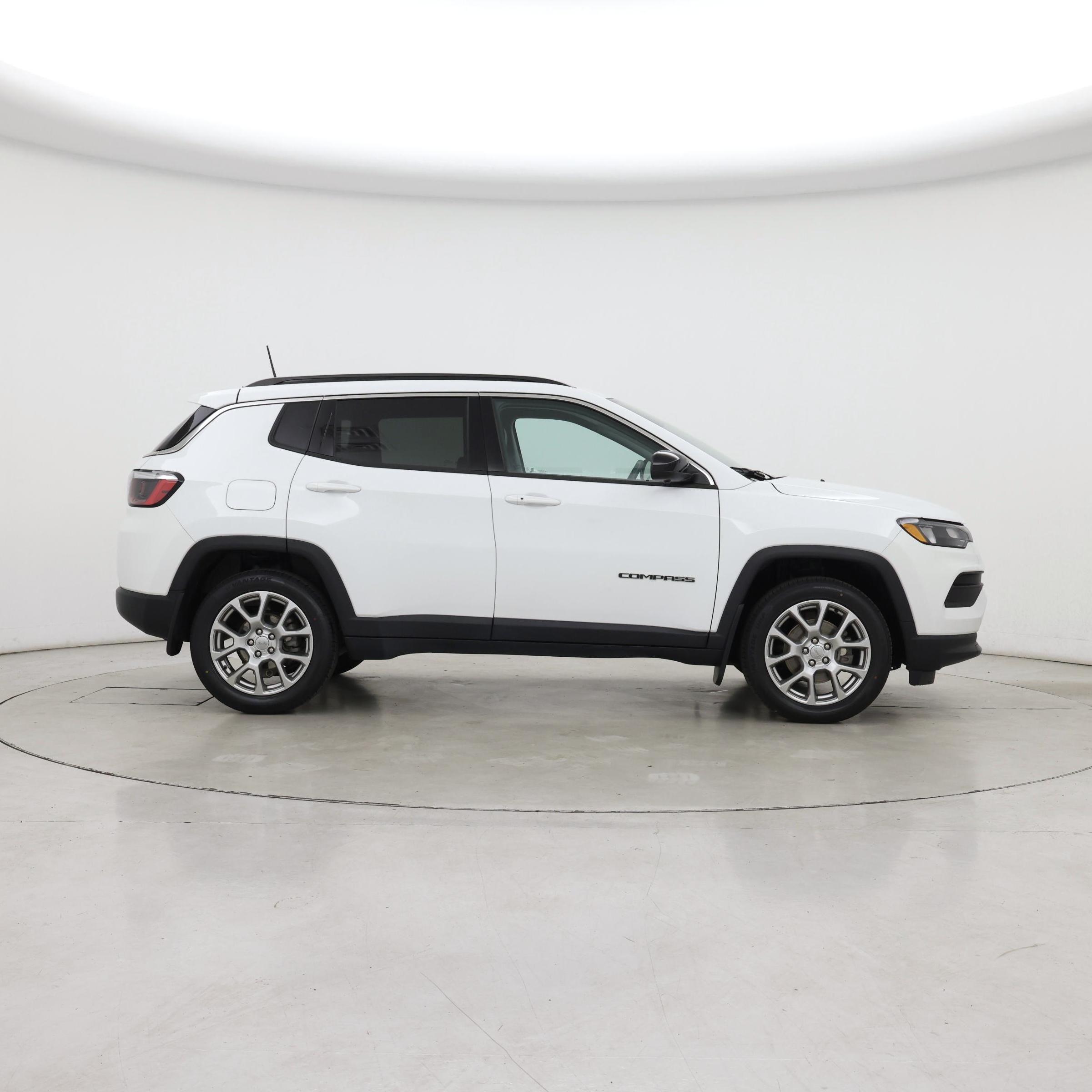 Thumbnail: 2022 Jeep Compass - 7