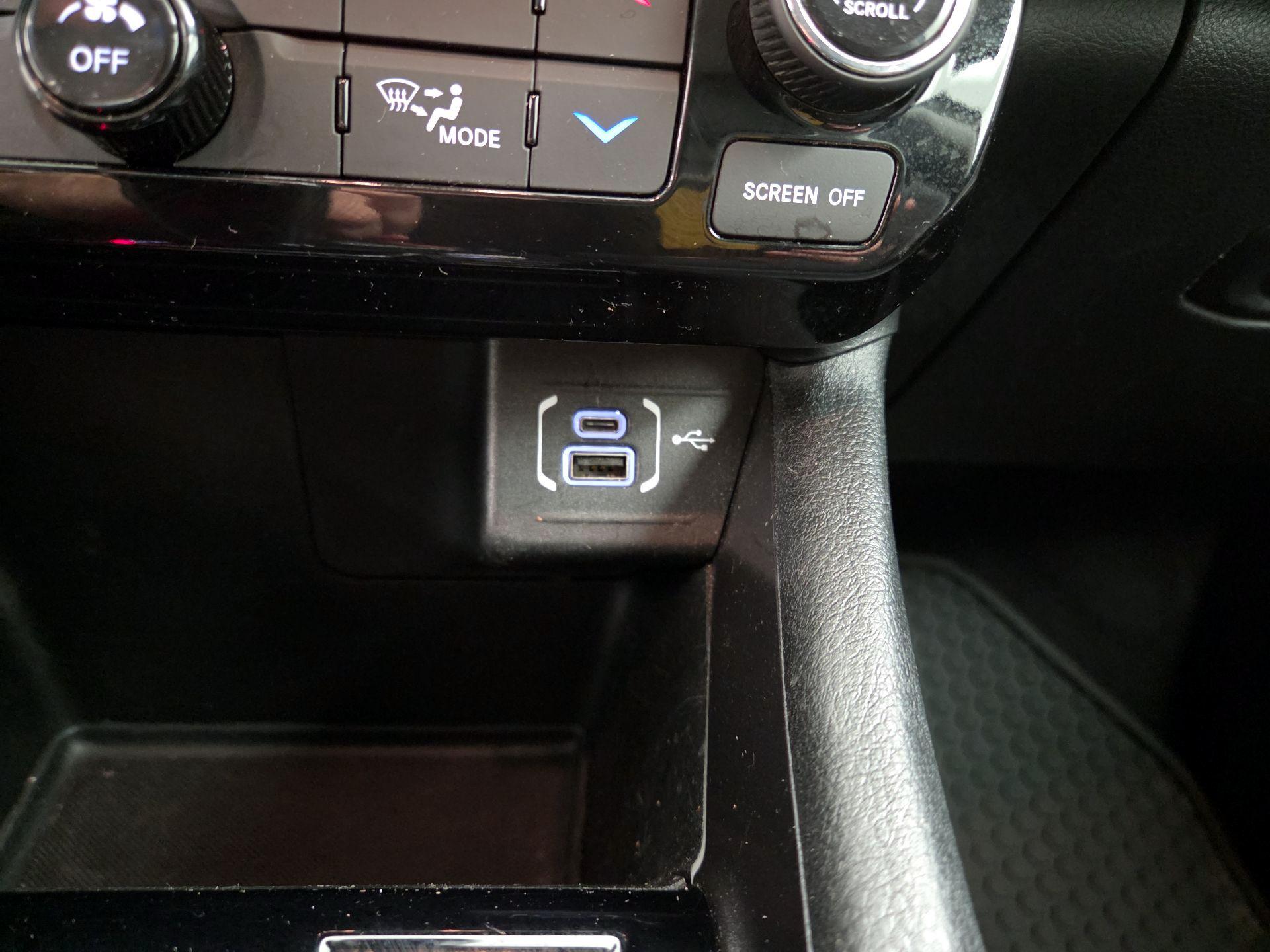 Thumbnail: 2022 Jeep Compass - 18