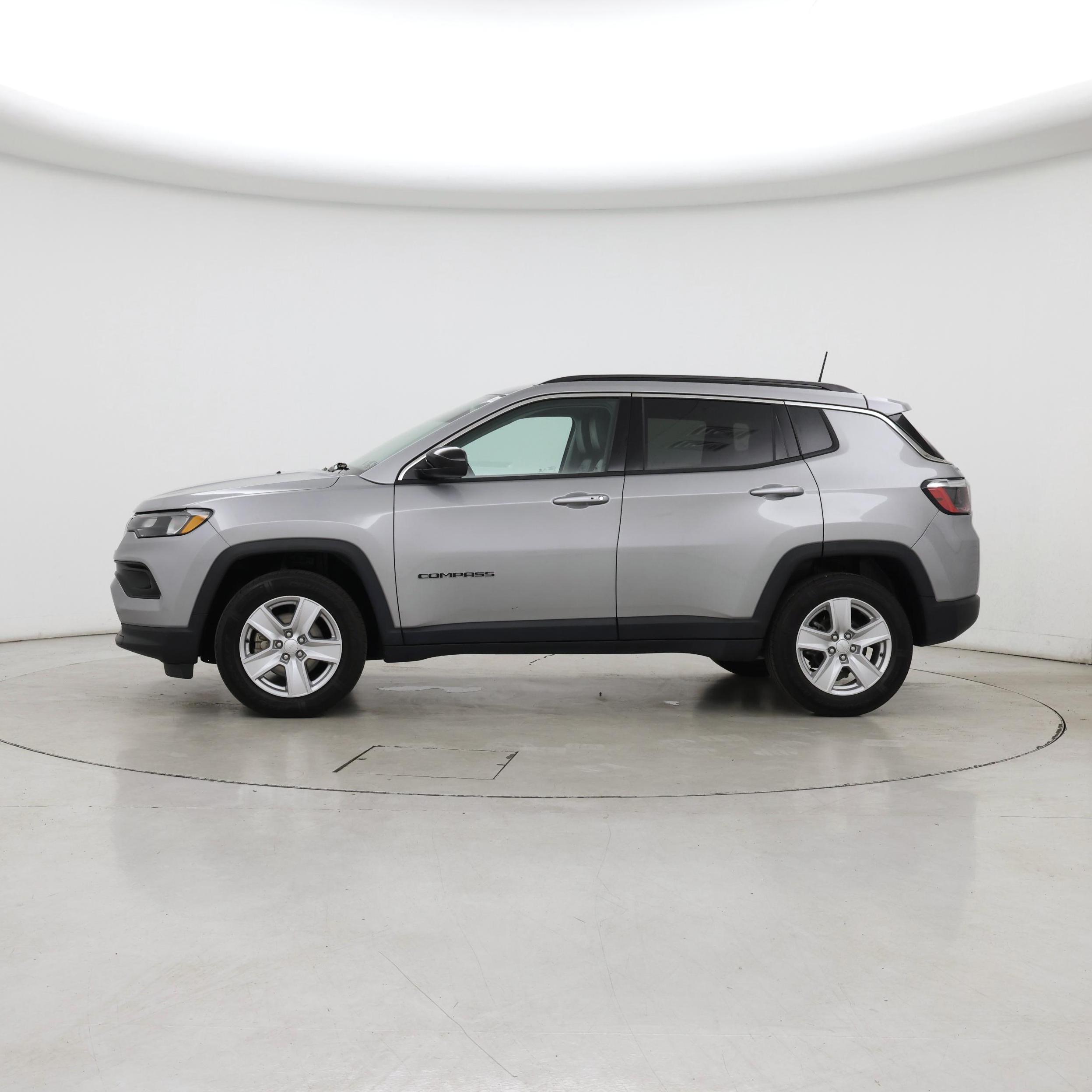 Thumbnail: 2022 Jeep Compass - 3