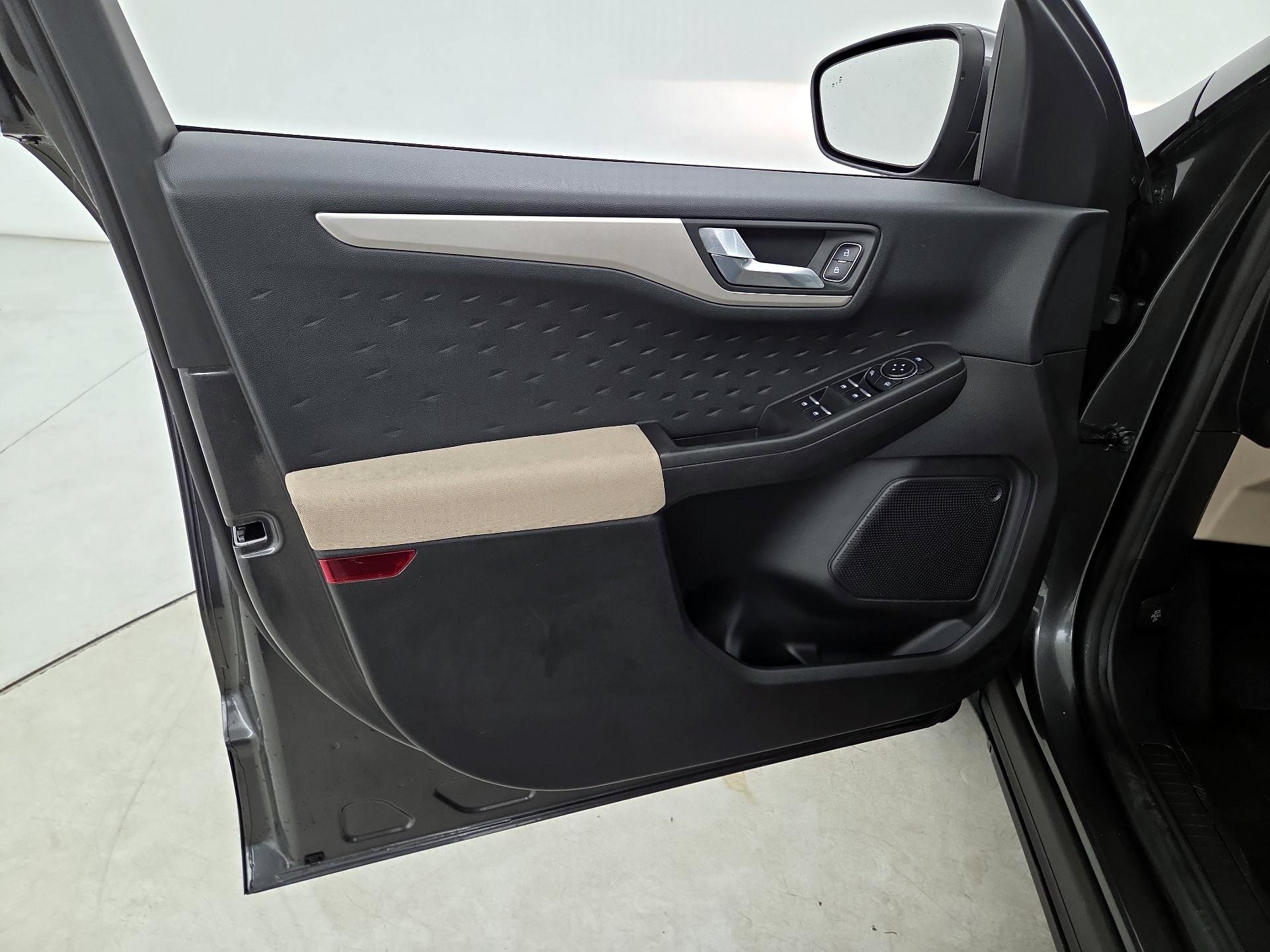 Thumbnail: 2020 Ford Escape - 12