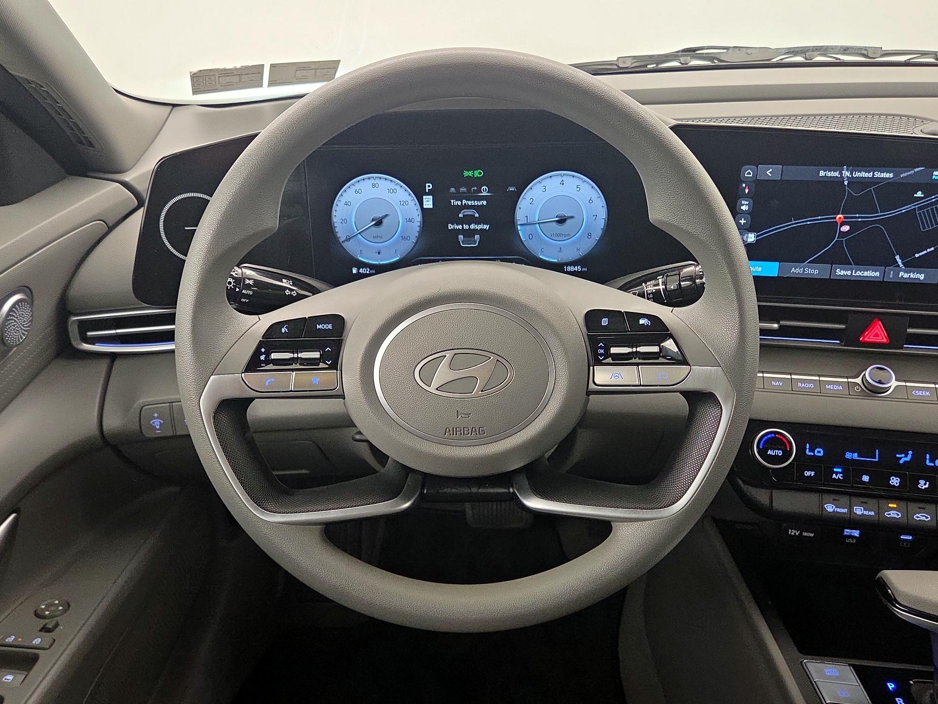 Thumbnail: 2024 Hyundai Elantra - 10