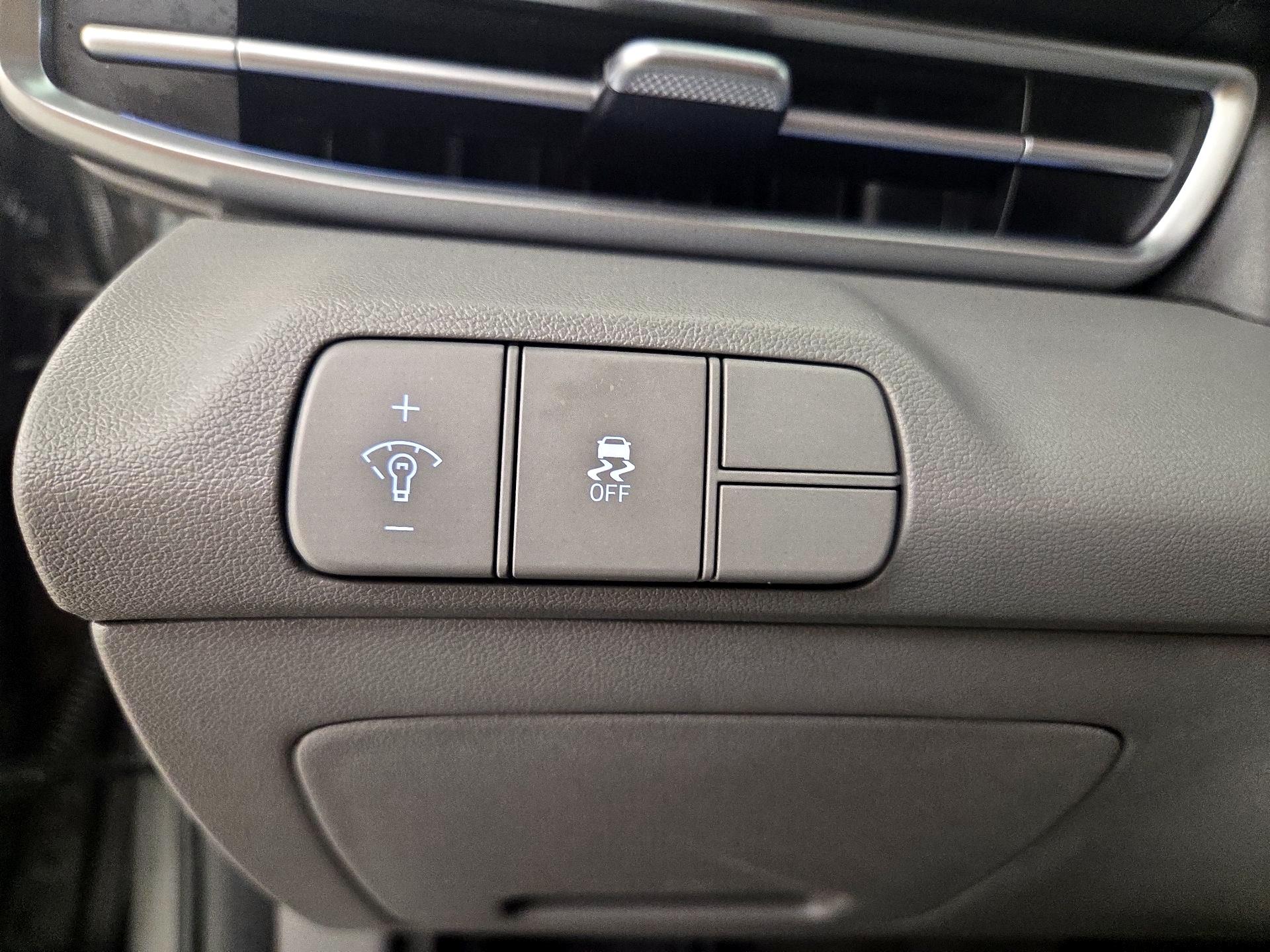 Thumbnail: 2024 Hyundai Elantra - 13