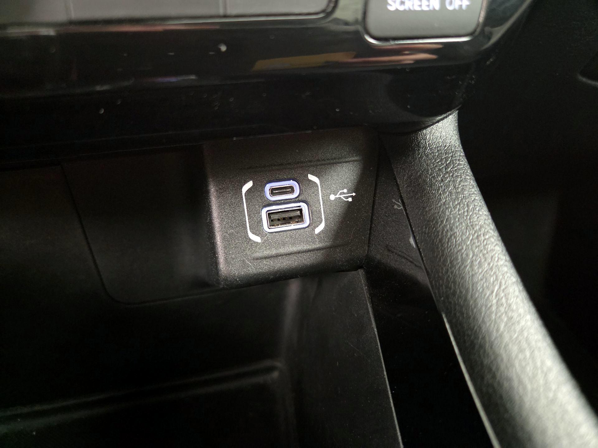 Thumbnail: 2022 Jeep Compass - 18