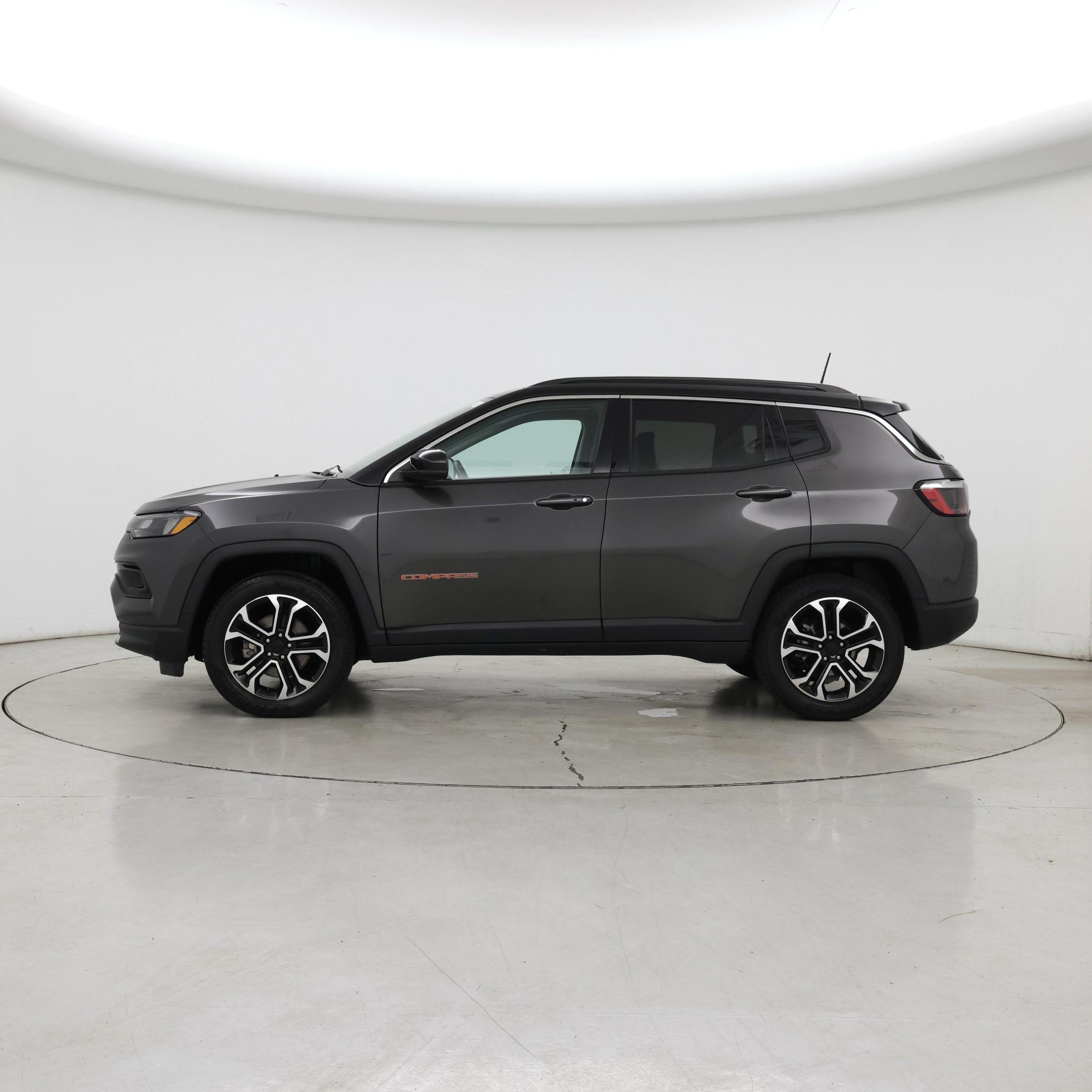 Thumbnail: 2022 Jeep Compass - 3