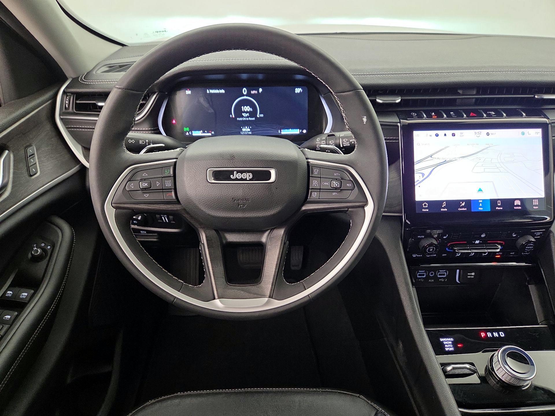 Thumbnail: 2023 Jeep Grand Cherokee - 10