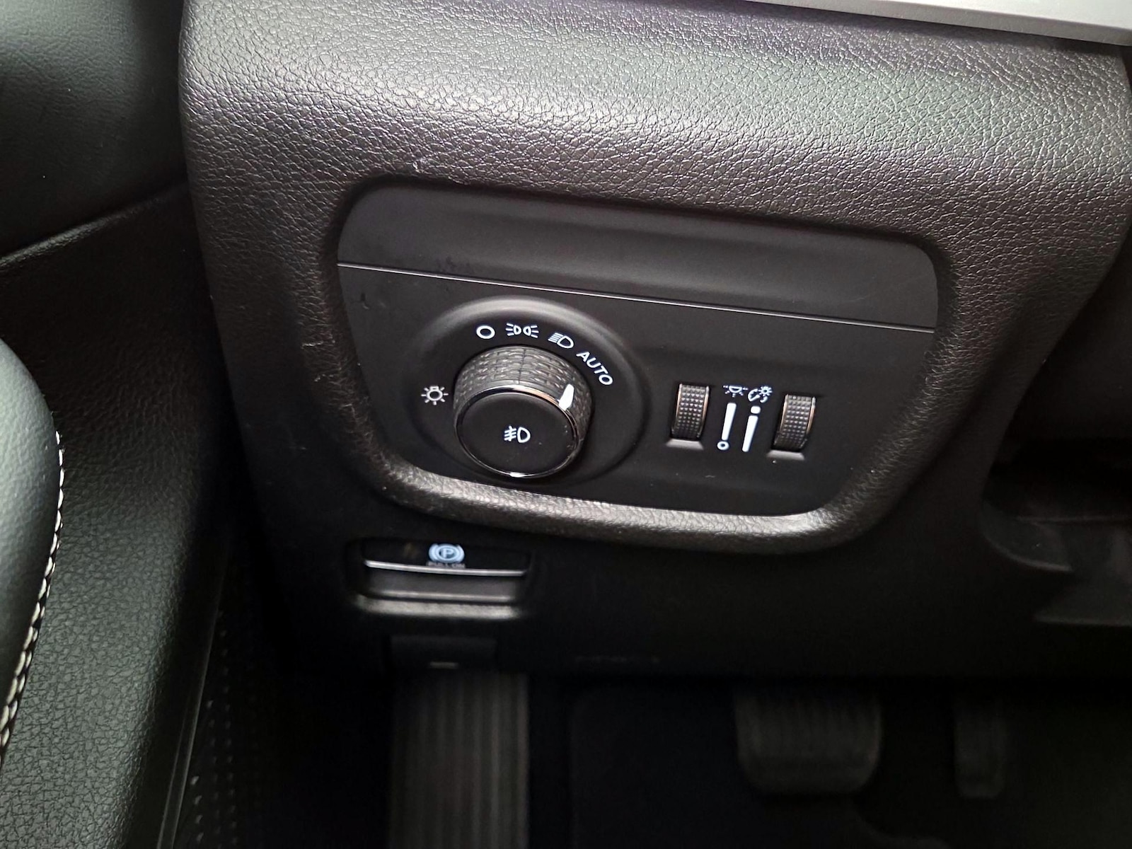 2023 Jeep Grand Cherokee Limited - Photo 14