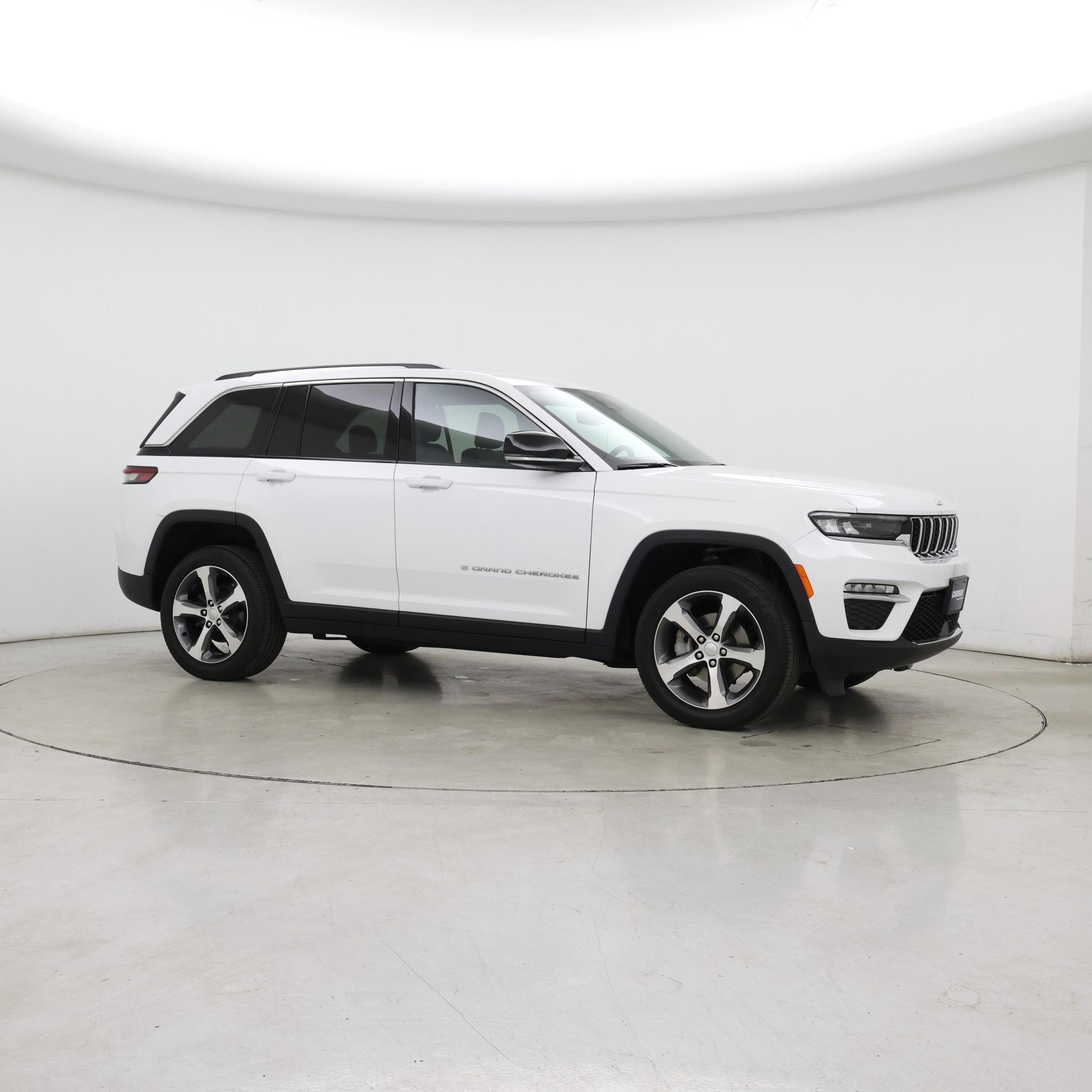Thumbnail: 2023 Jeep Grand Cherokee - 7