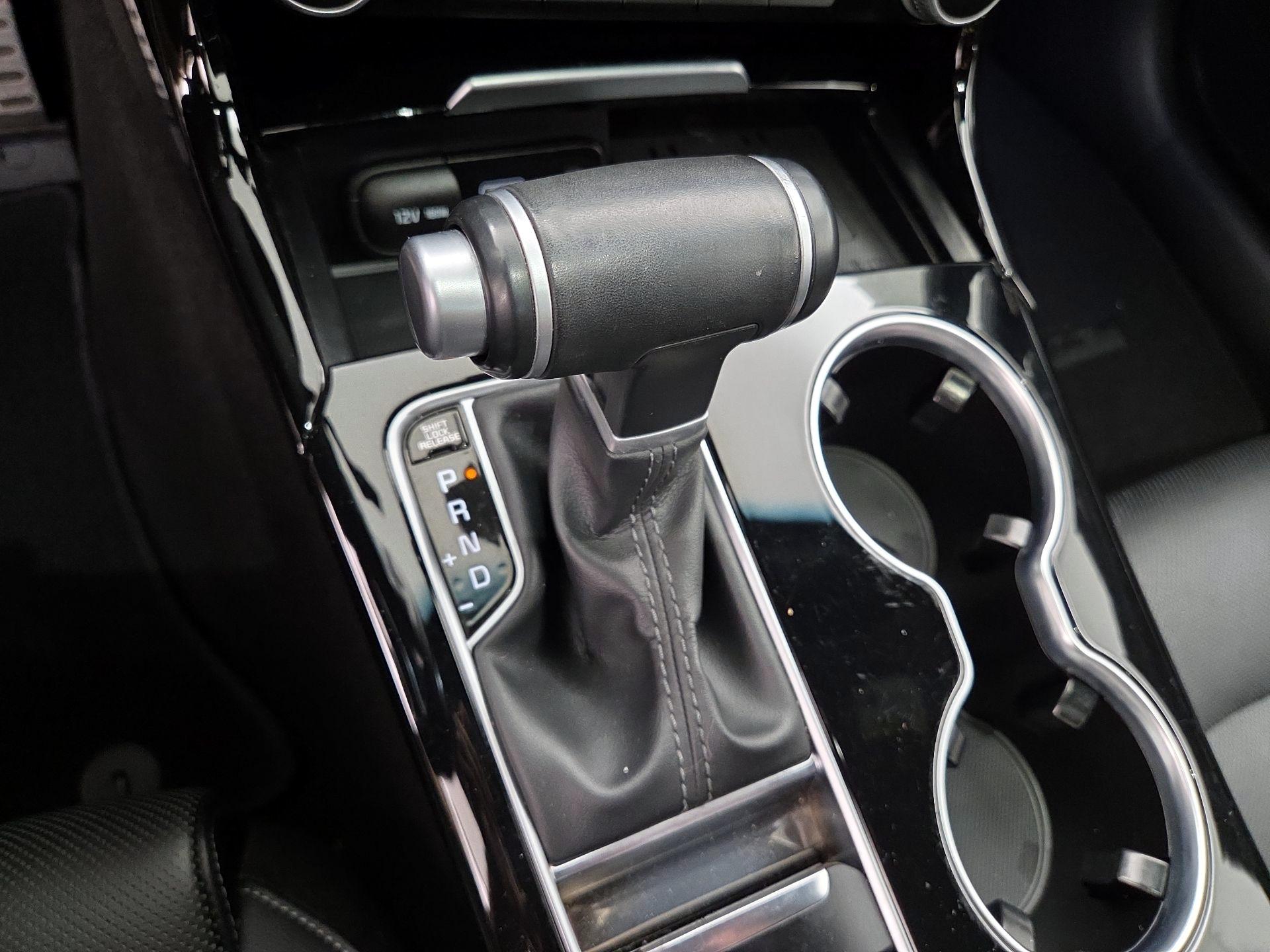 Thumbnail: 2022 Kia Stinger - 18