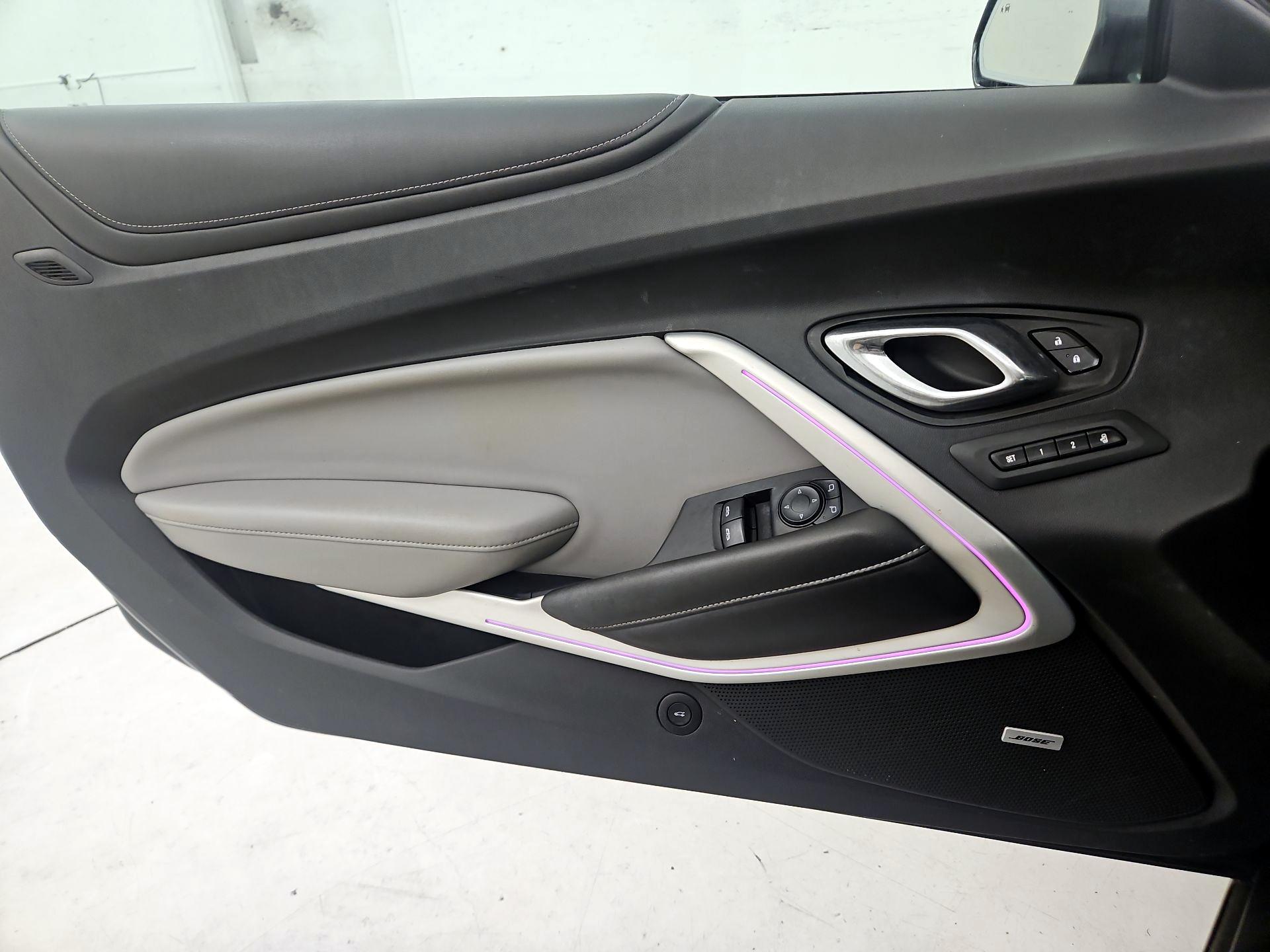 Thumbnail: 2016 Chevrolet Camaro - 12