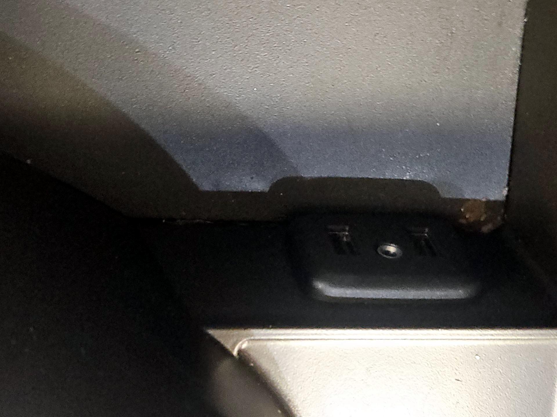 Thumbnail: 2016 Chevrolet Camaro - 19