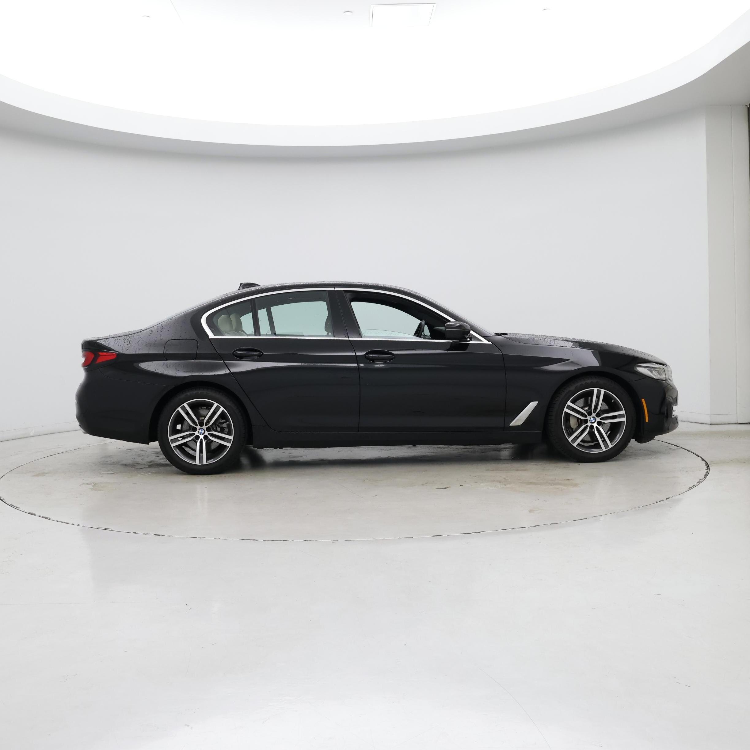 Thumbnail: 2022 BMW 5 Series - 7