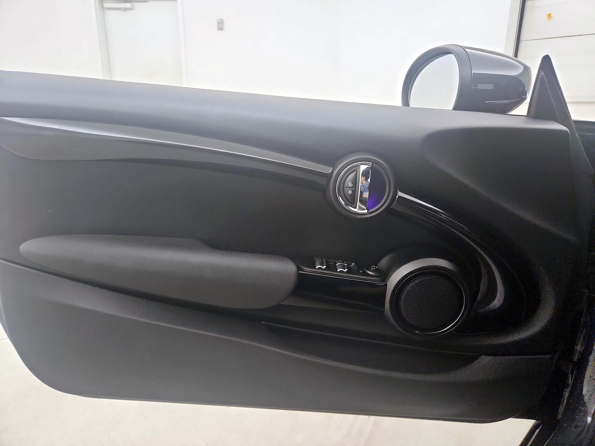 Thumbnail: 2020 MINI Cooper - 12