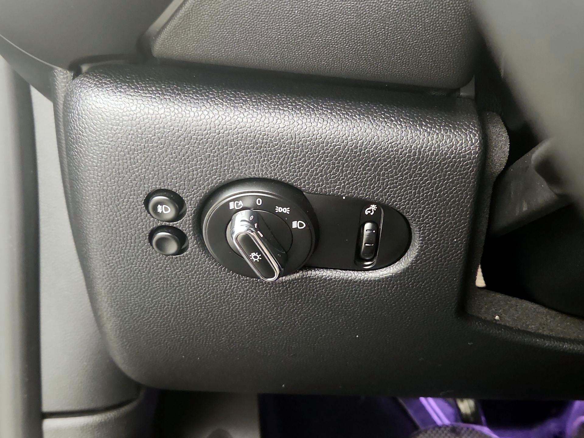 Thumbnail: 2020 MINI Cooper - 13