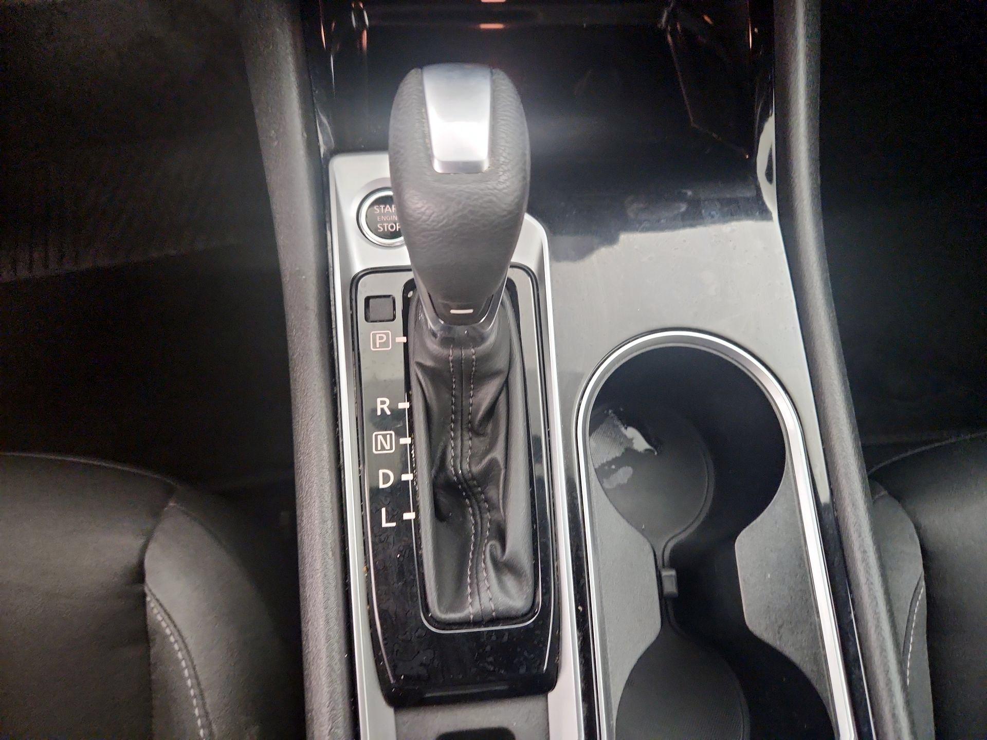 Thumbnail: 2021 Nissan Altima - 17