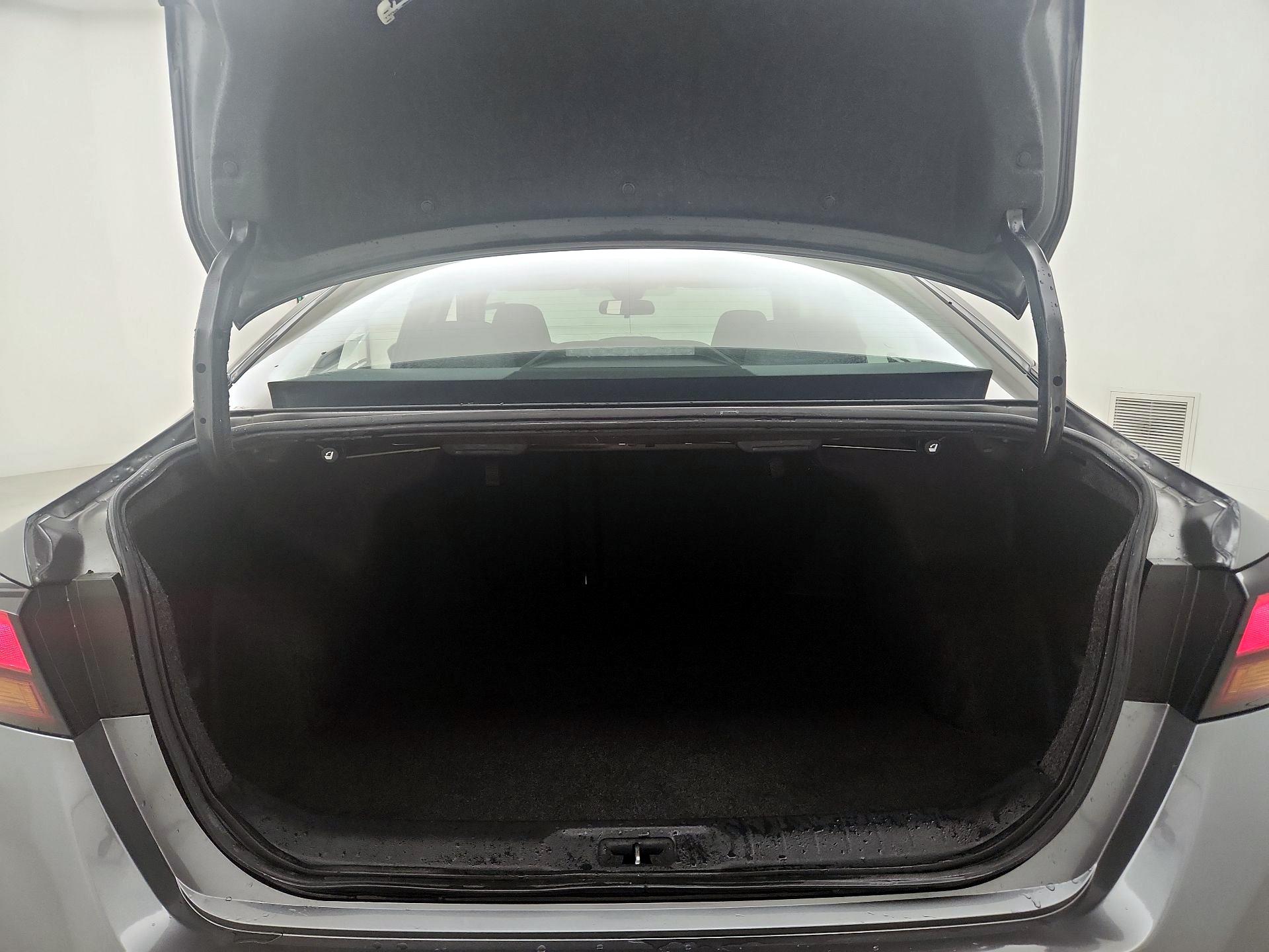 Thumbnail: 2021 Nissan Altima - 20