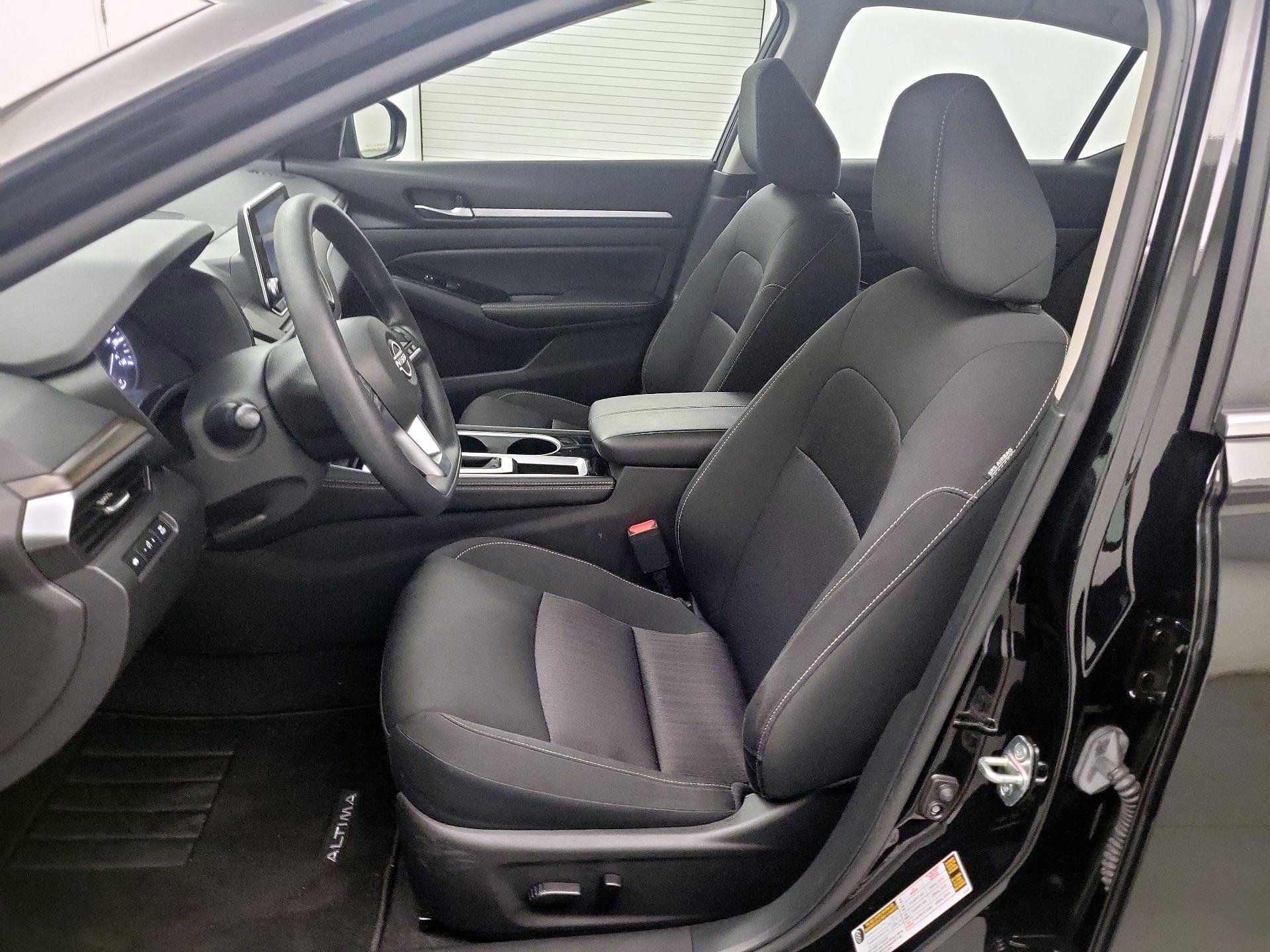 Thumbnail: 2023 Nissan Altima - 11