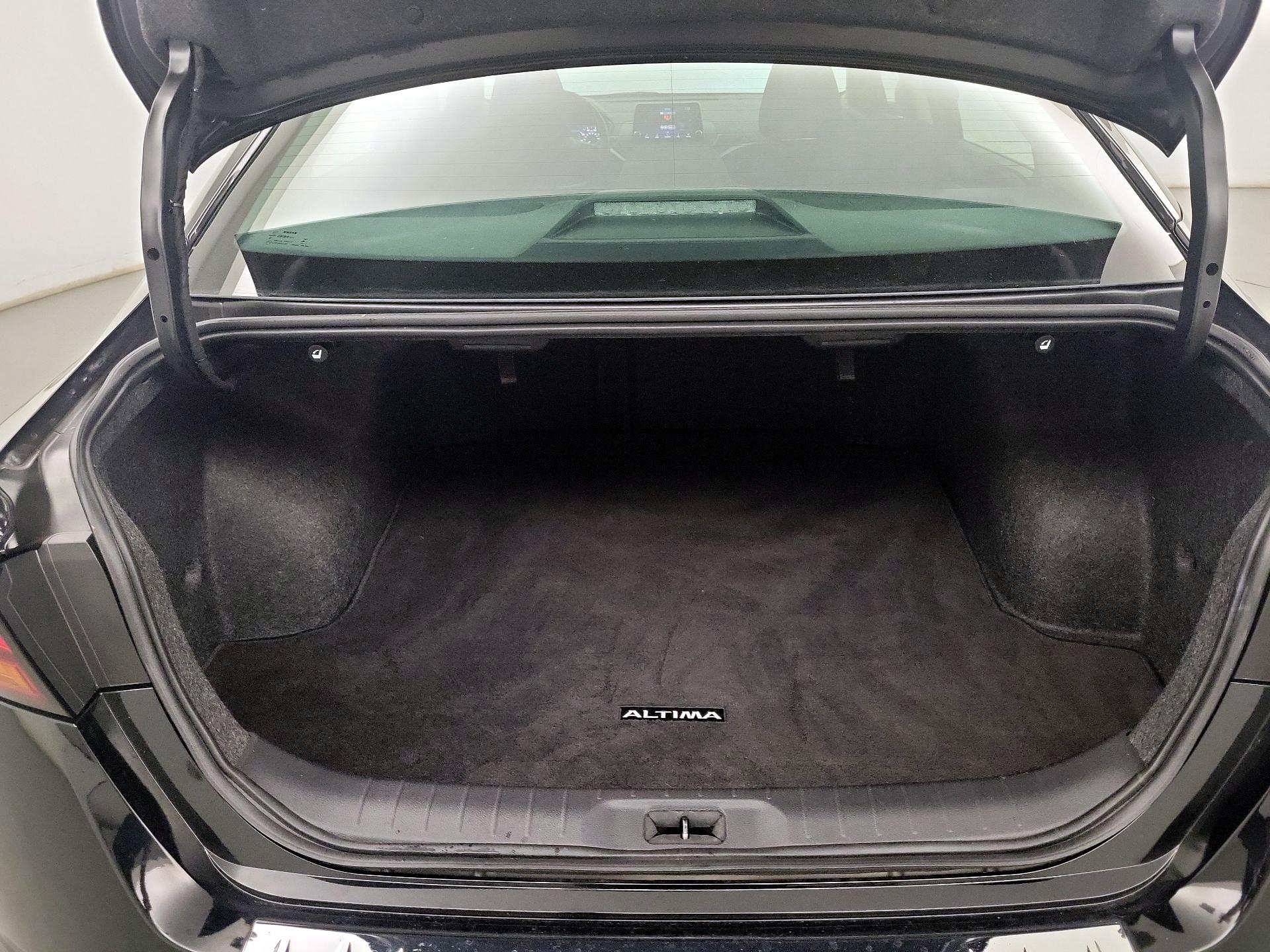 Thumbnail: 2023 Nissan Altima - 20