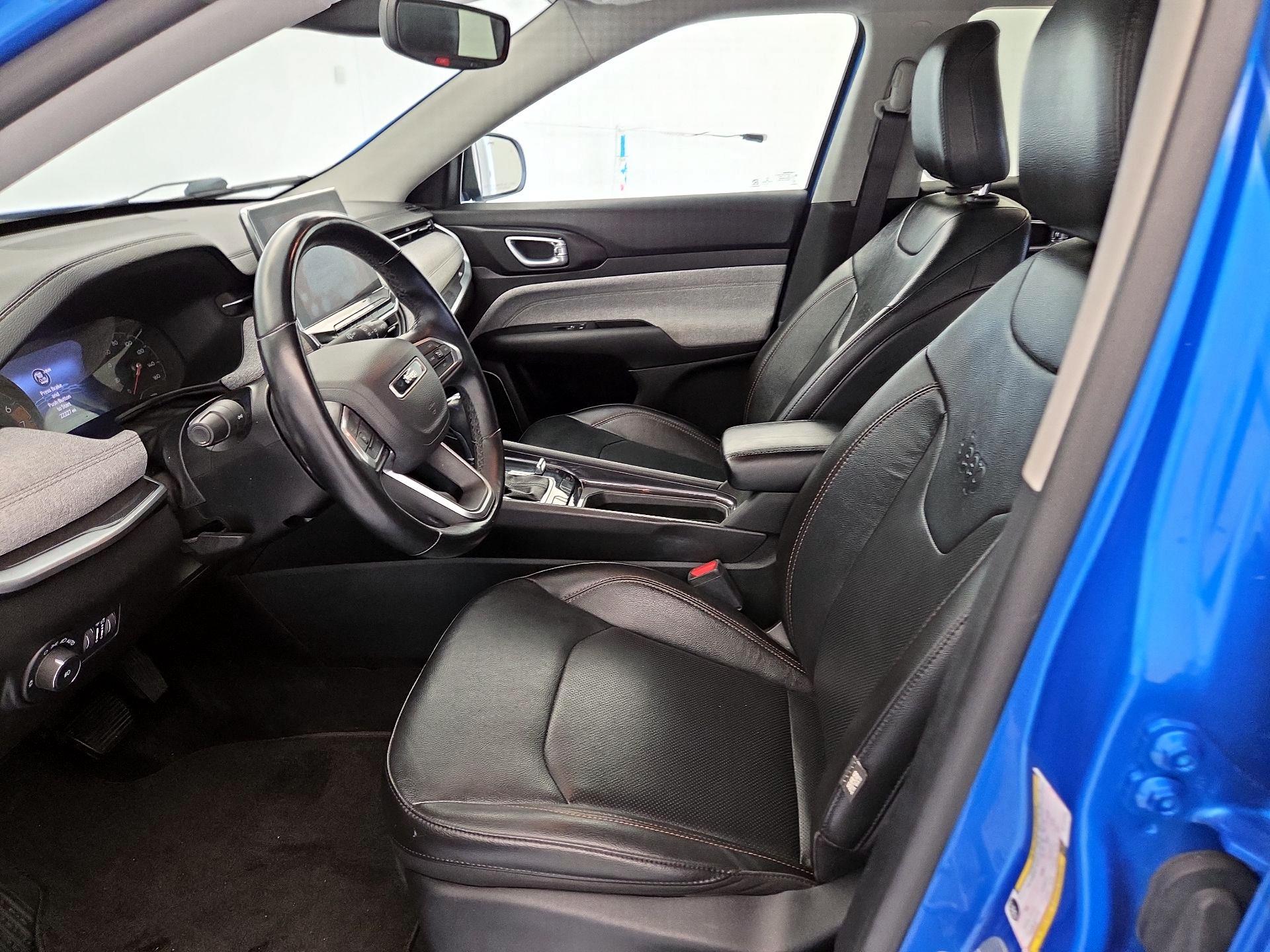 Thumbnail: 2022 Jeep Compass - 11