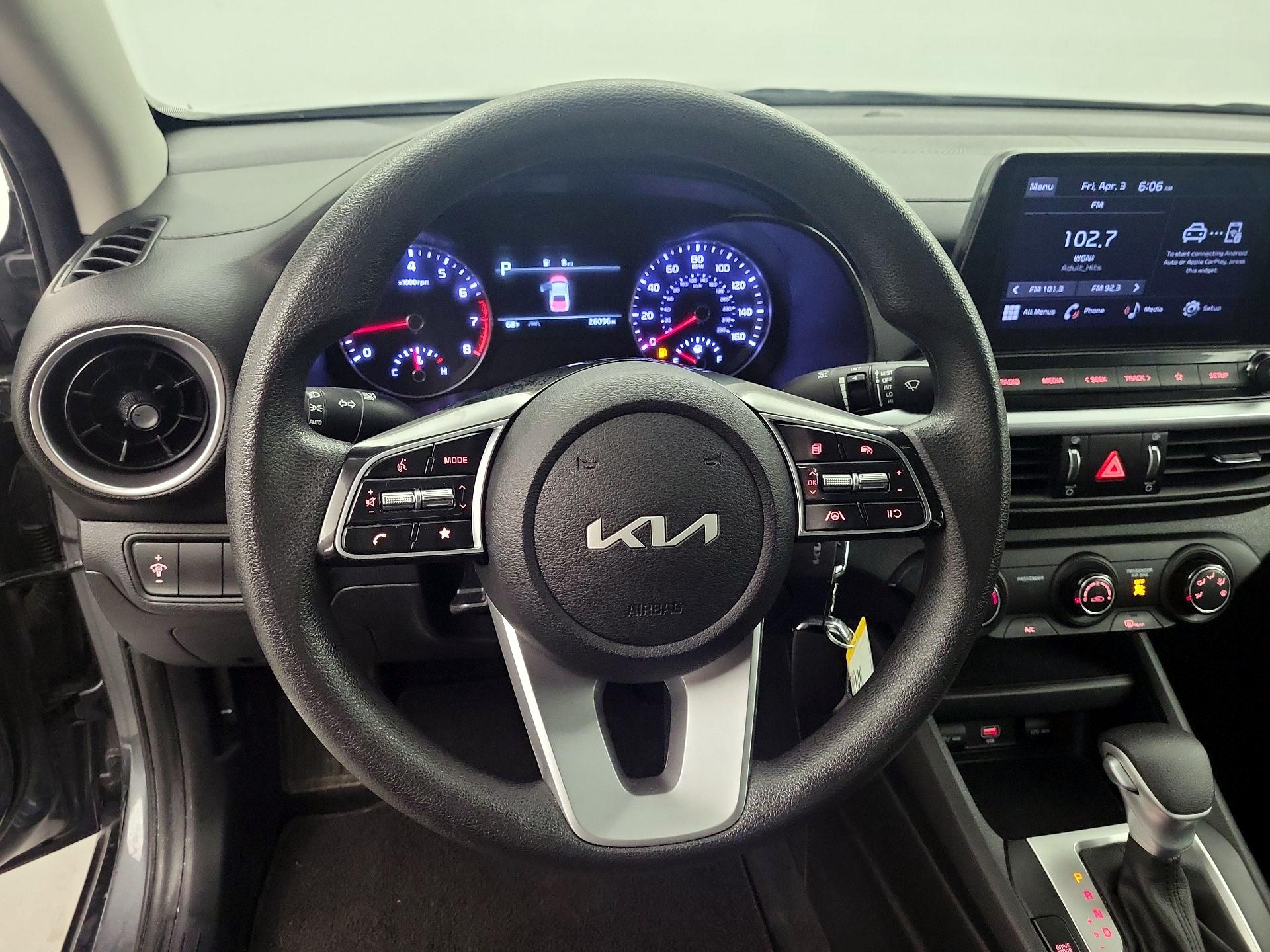 Thumbnail: 2023 Kia Forte - 10