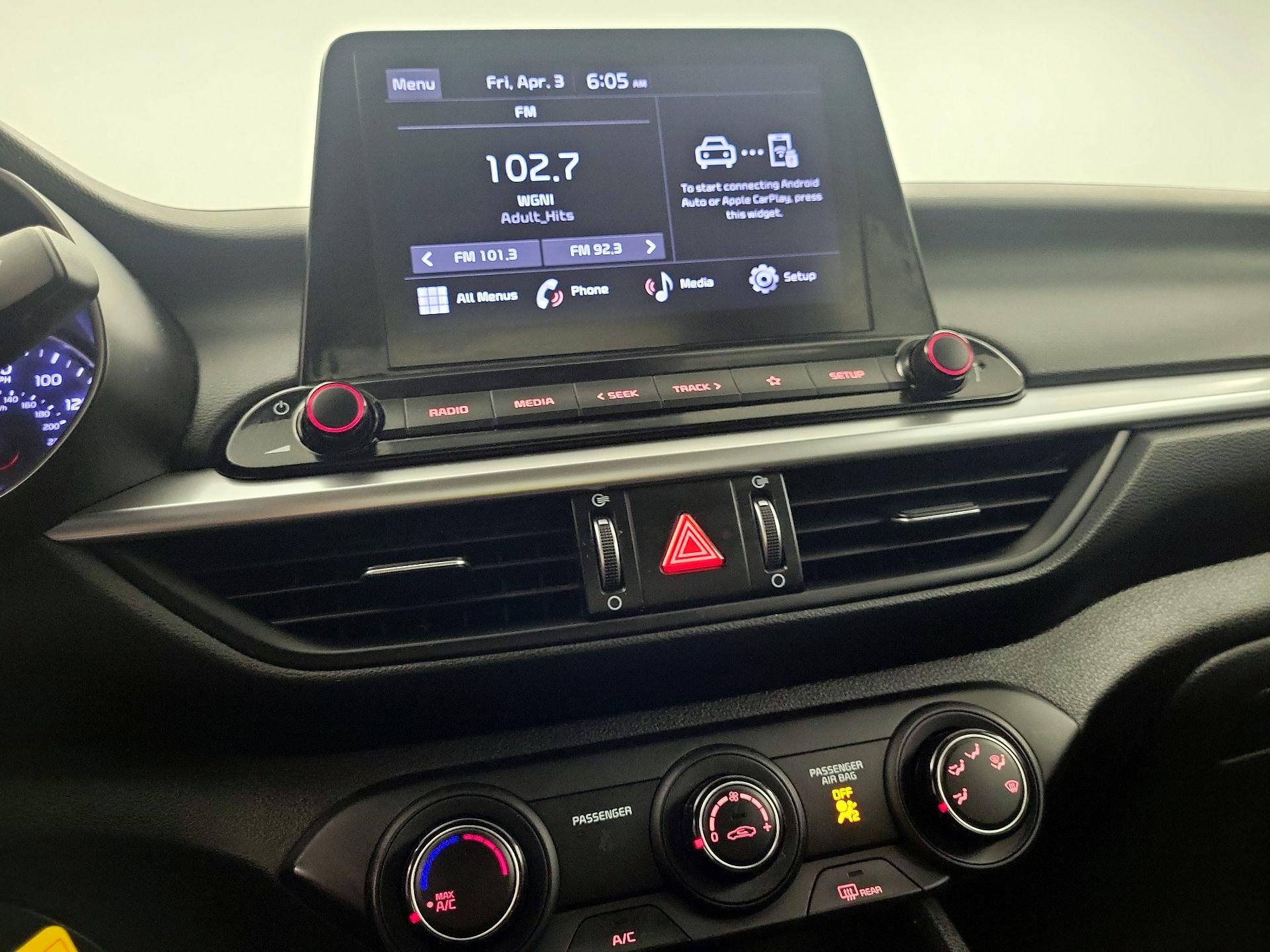 Thumbnail: 2023 Kia Forte - 15