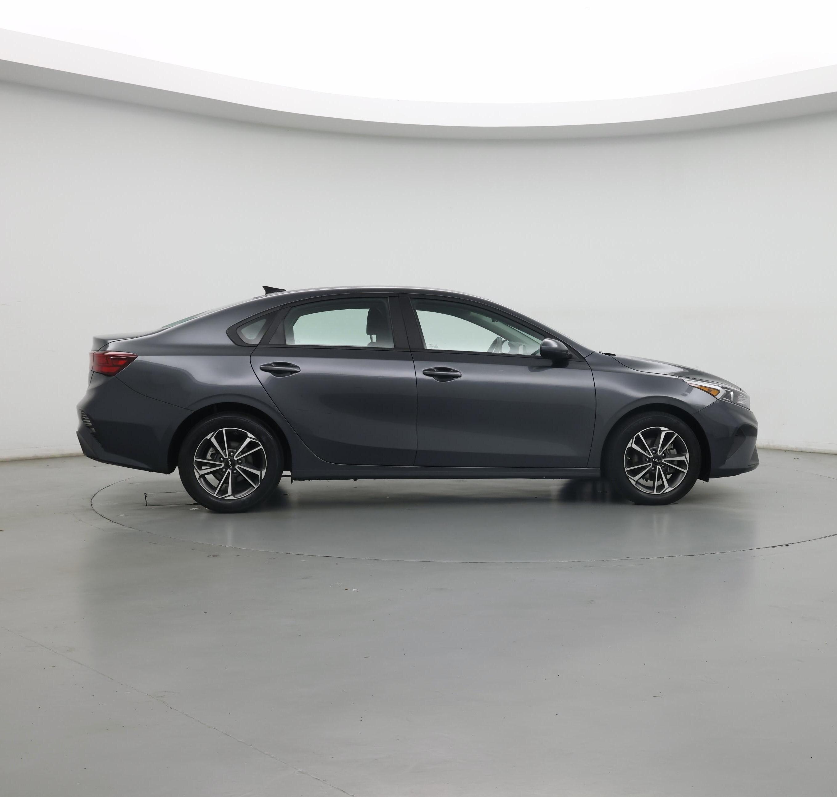 Thumbnail: 2023 Kia Forte - 7