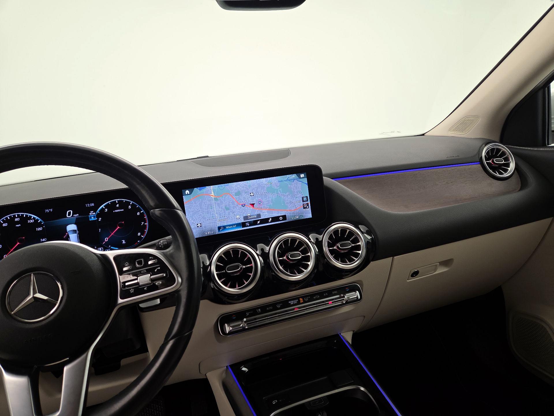 Thumbnail: 2023 Mercedes-Benz GLA - 9