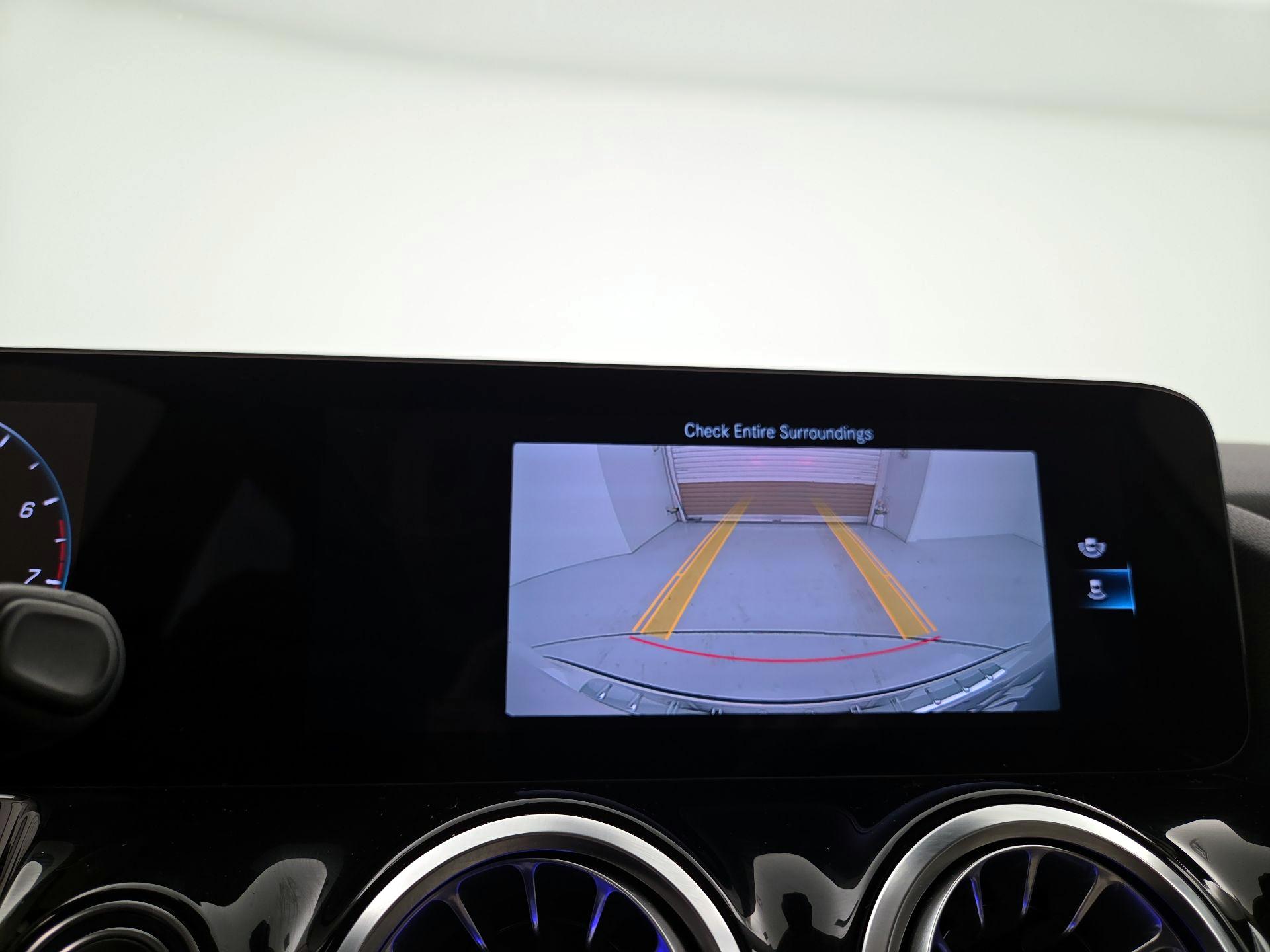 Thumbnail: 2023 Mercedes-Benz GLA - 15