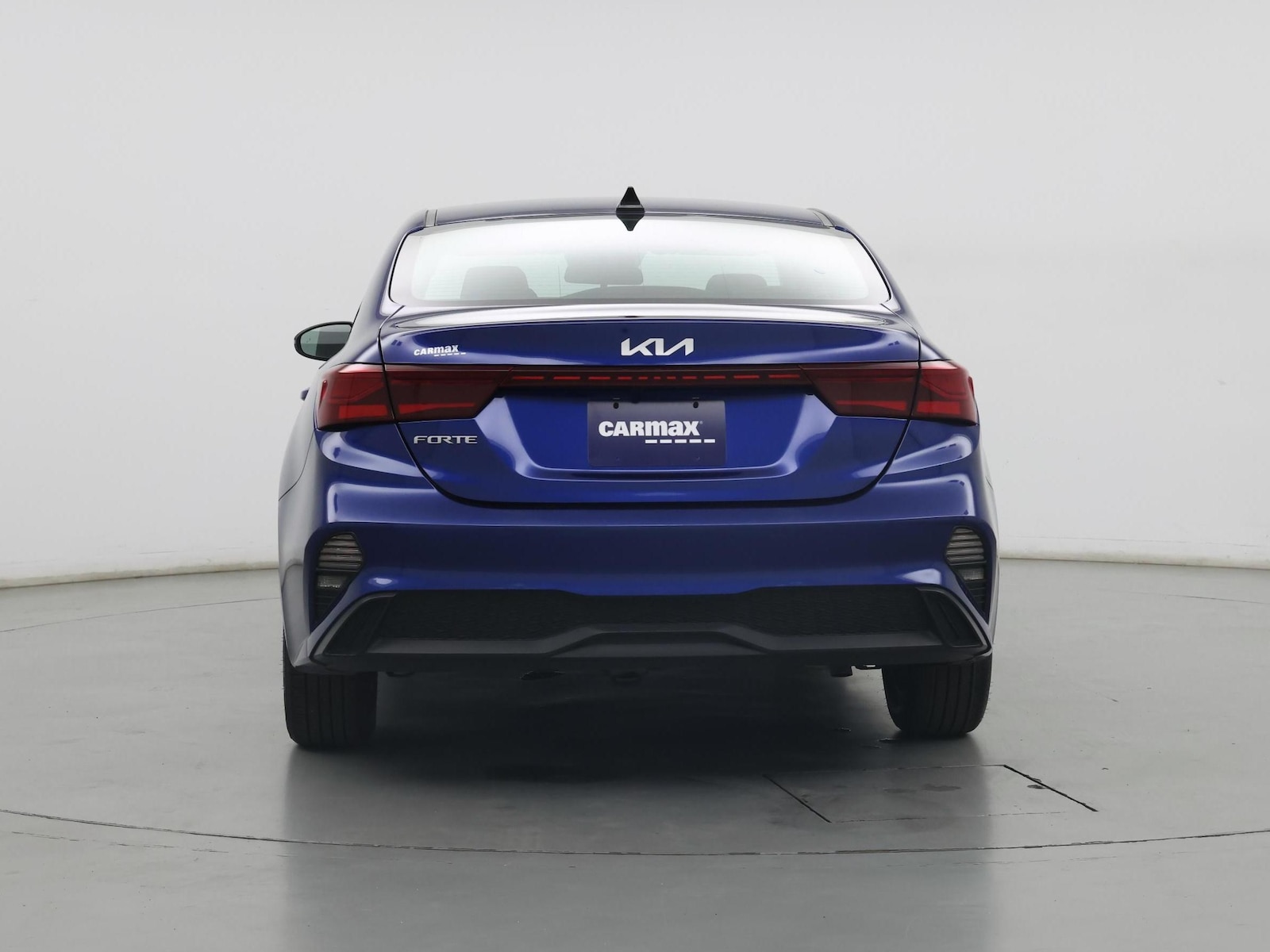 2023 Kia Forte LXS - Photo 7