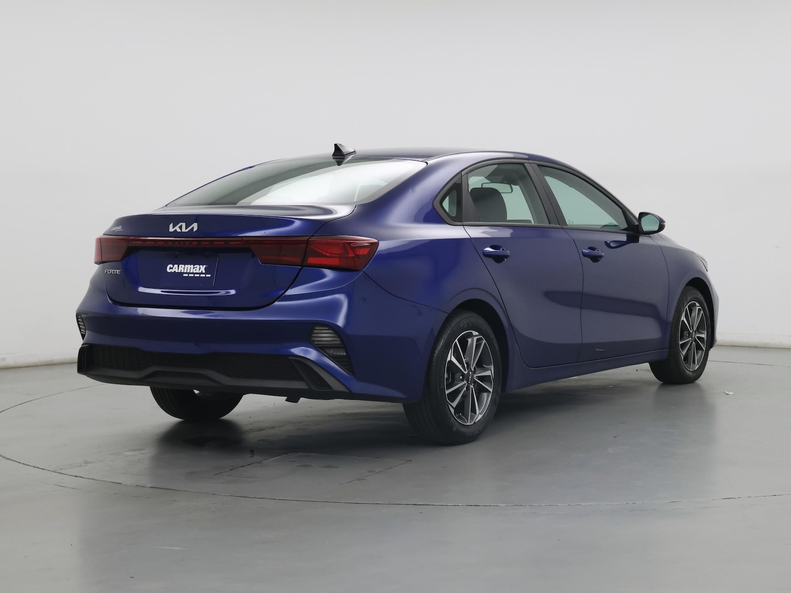 2023 Kia Forte LXS - Photo 9