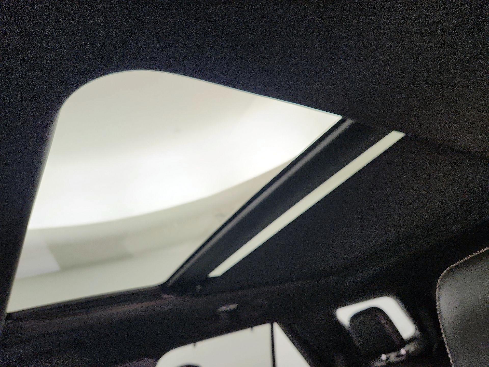 Thumbnail: 2022 Ford Explorer - 20