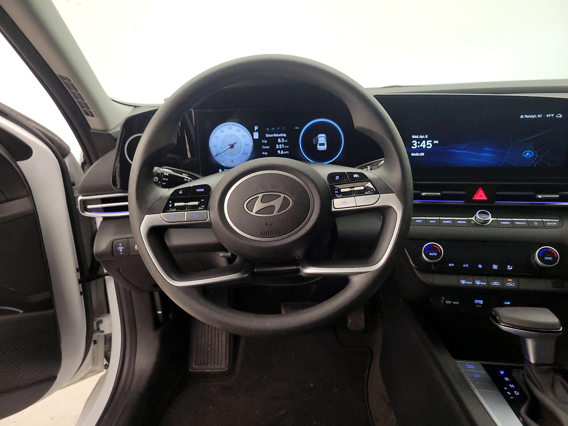 Thumbnail: 2024 Hyundai Elantra - 10