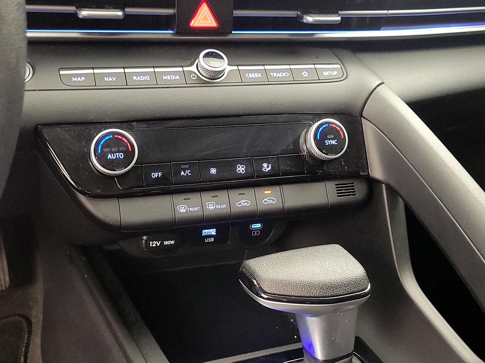 Thumbnail: 2024 Hyundai Elantra - 16