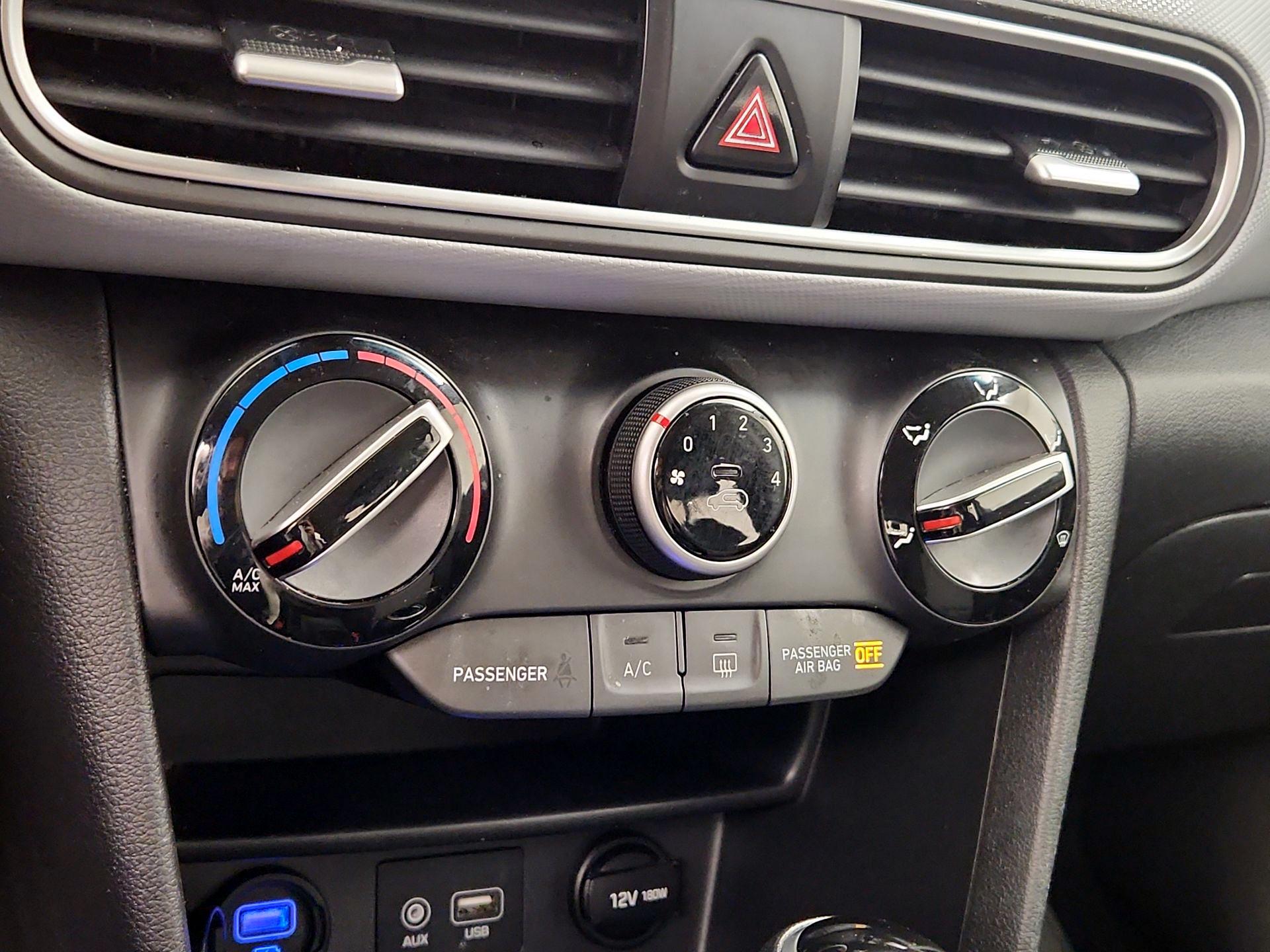 Thumbnail: 2020 Hyundai Kona - 16