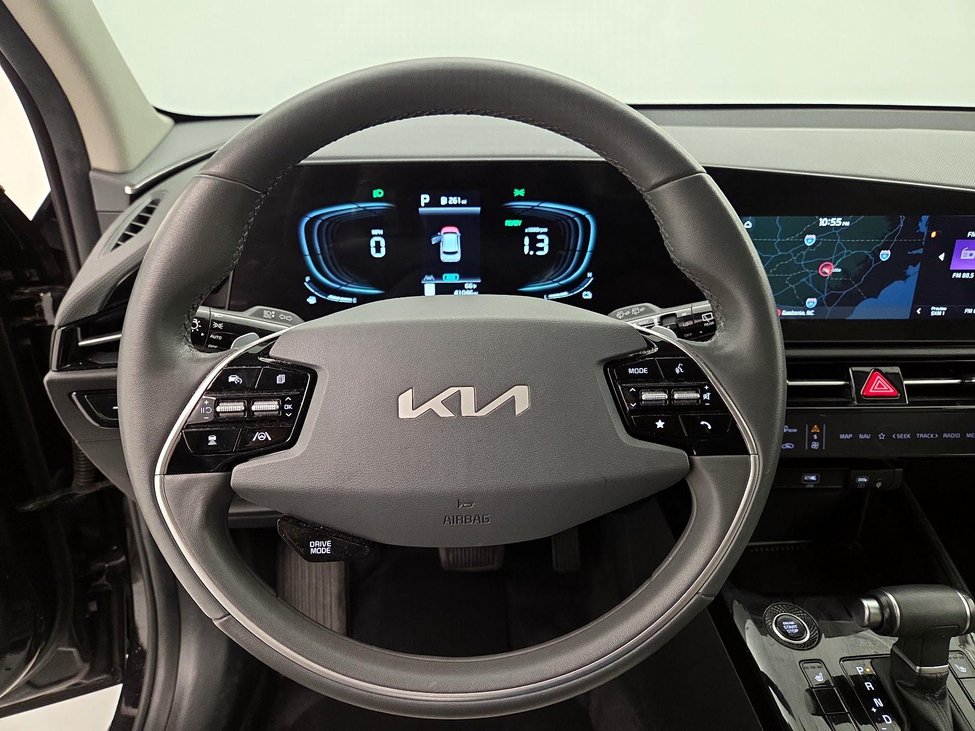 Thumbnail: 2023 Kia Niro - 10
