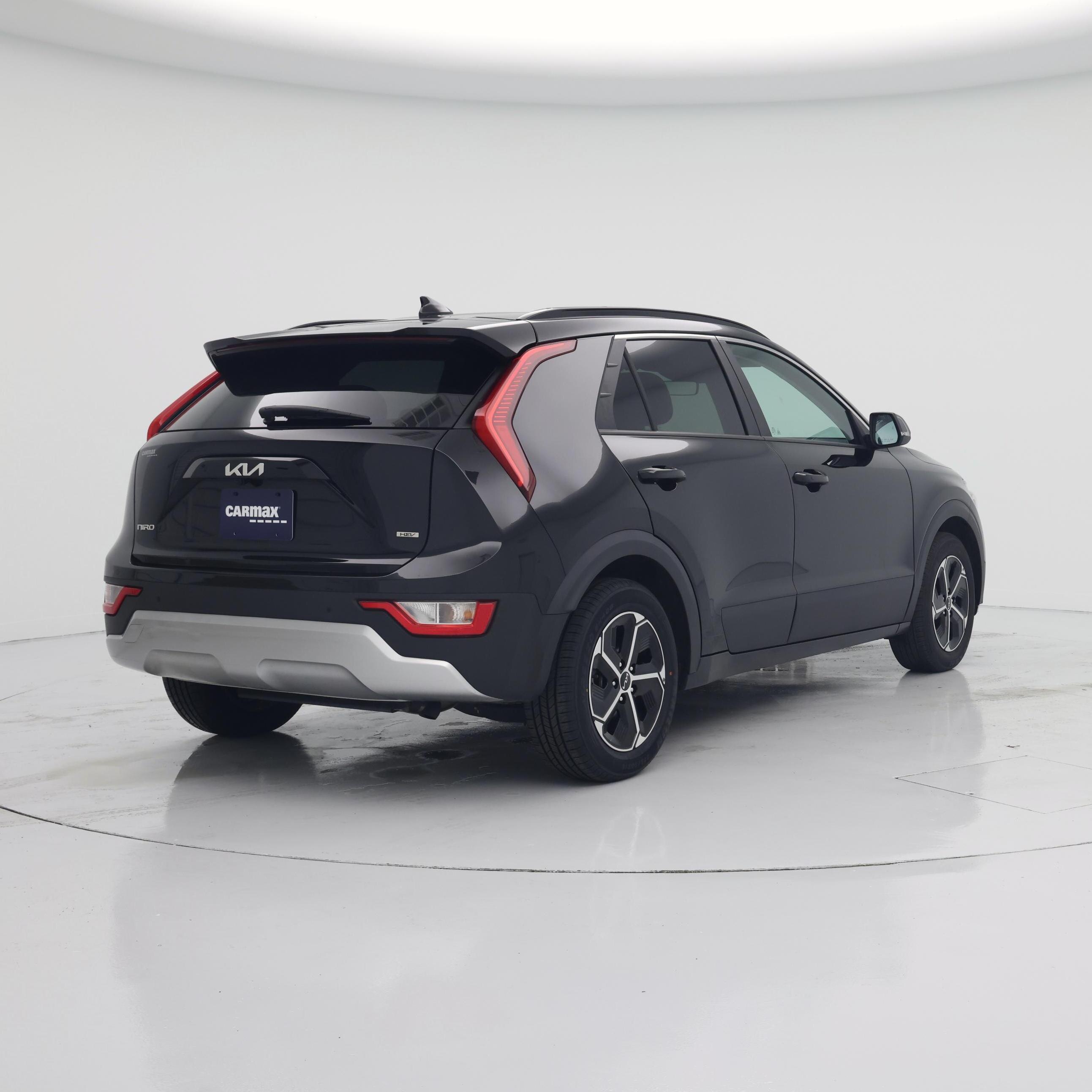Thumbnail: 2023 Kia Niro - 8
