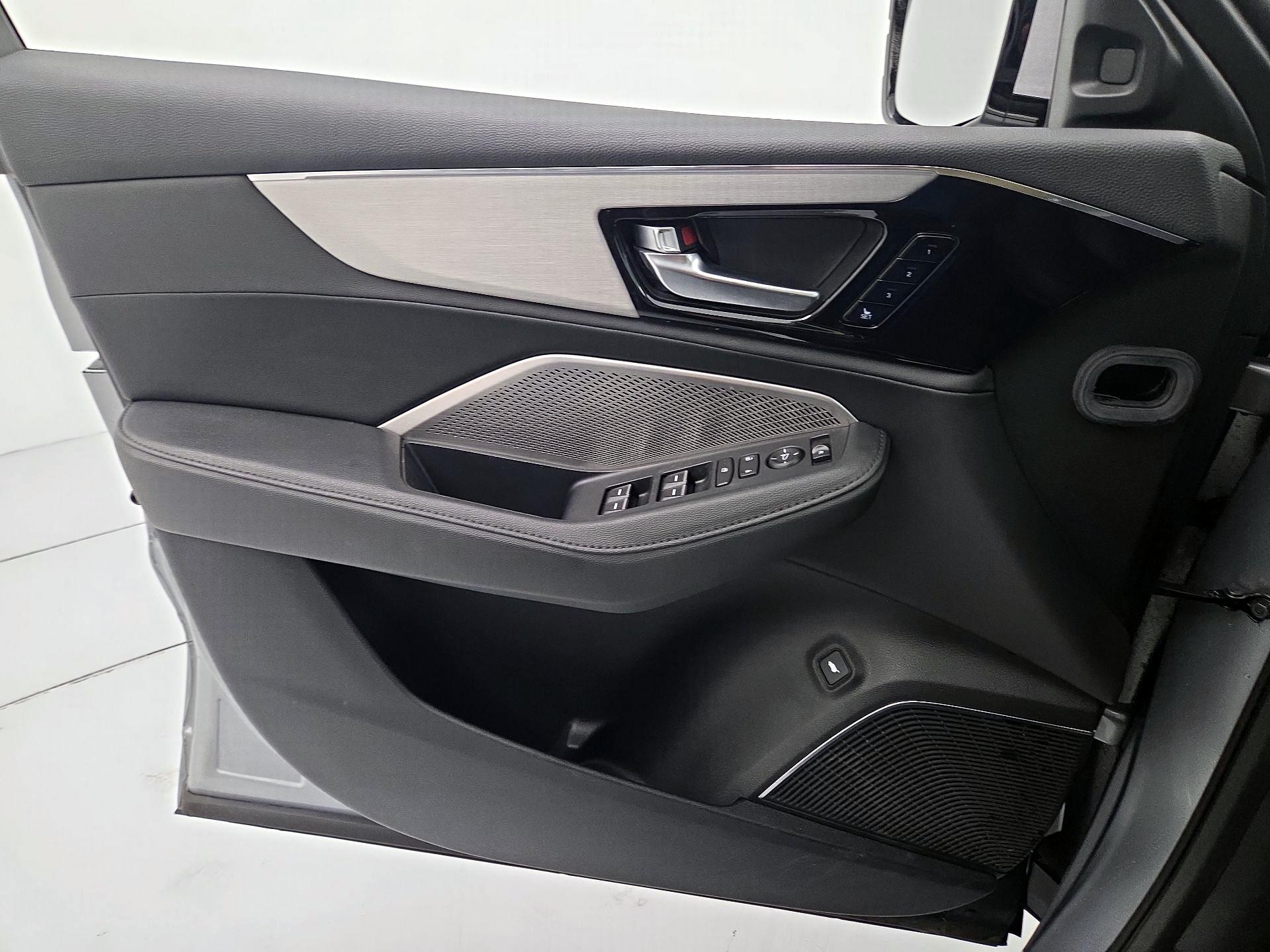 Thumbnail: 2024 Acura MDX - 12