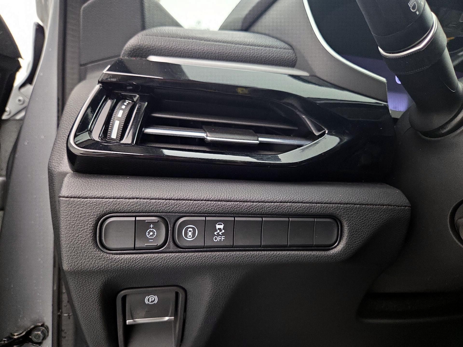 Thumbnail: 2024 Acura MDX - 13