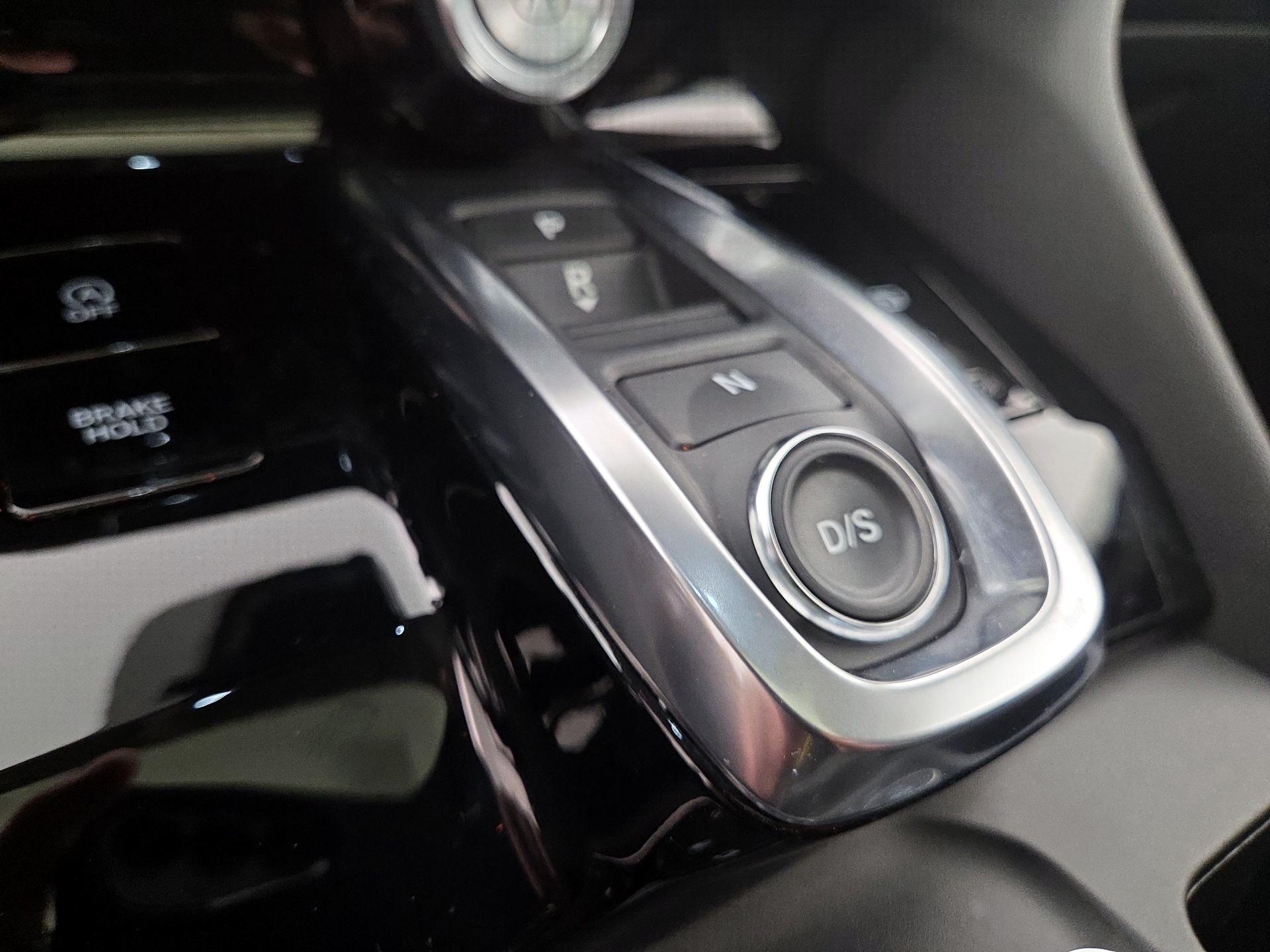 Thumbnail: 2024 Acura MDX - 17