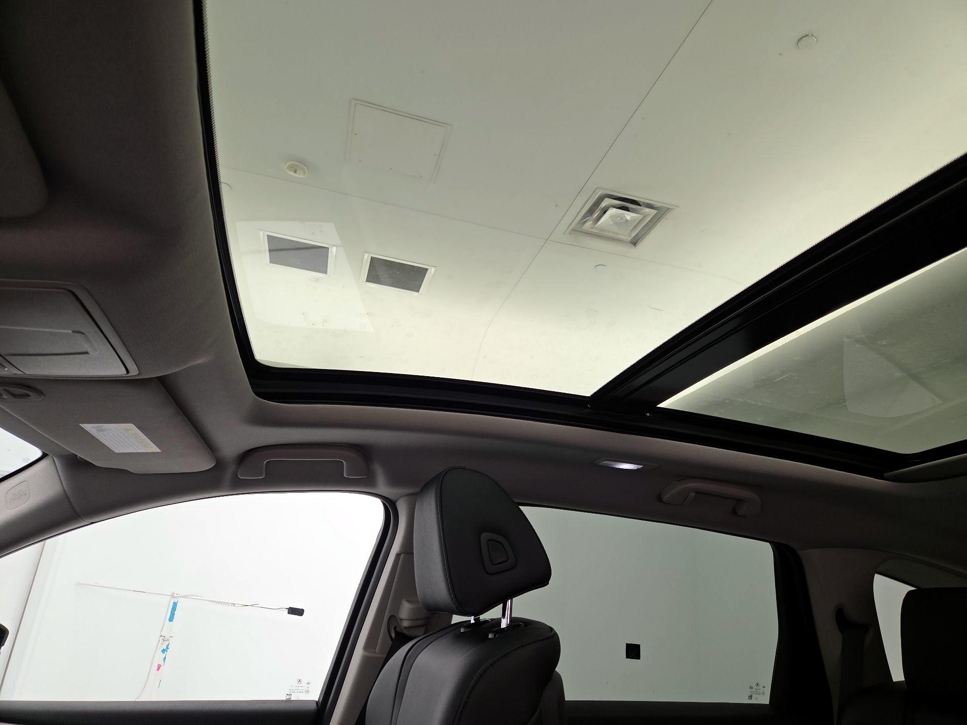 Thumbnail: 2024 Acura MDX - 19